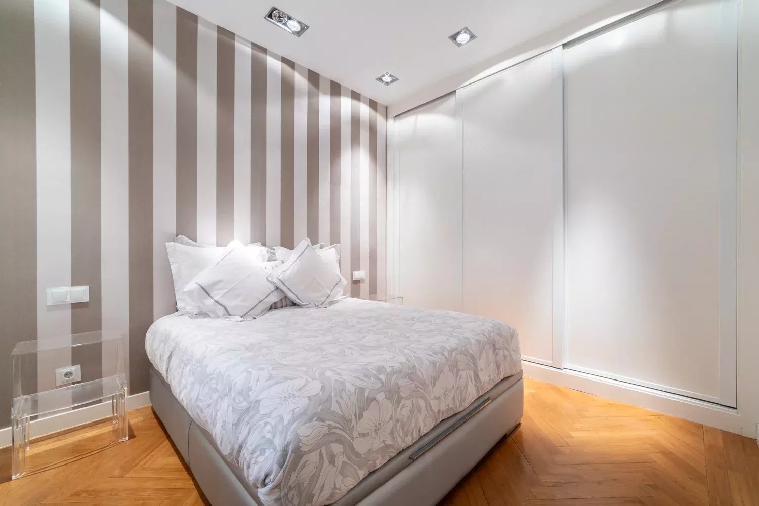 Madrid  - Apartment 3 Bedrooms - picture 9