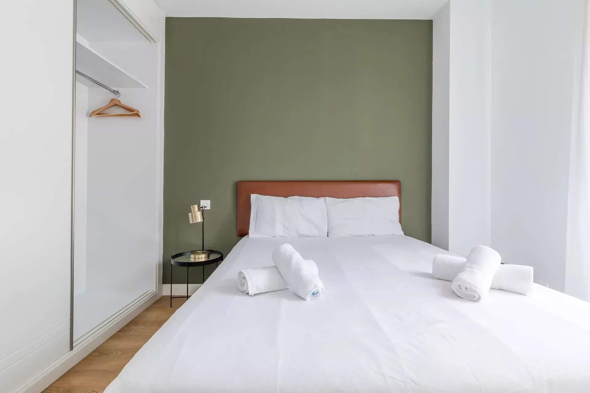 Madrid  - Apartment 3 Bedrooms - picture 8