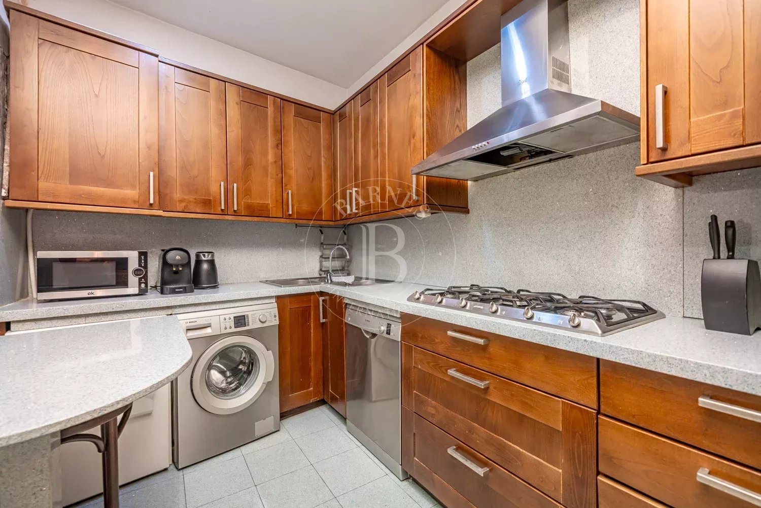 Madrid  - Apartment 4 Bedrooms - picture 8