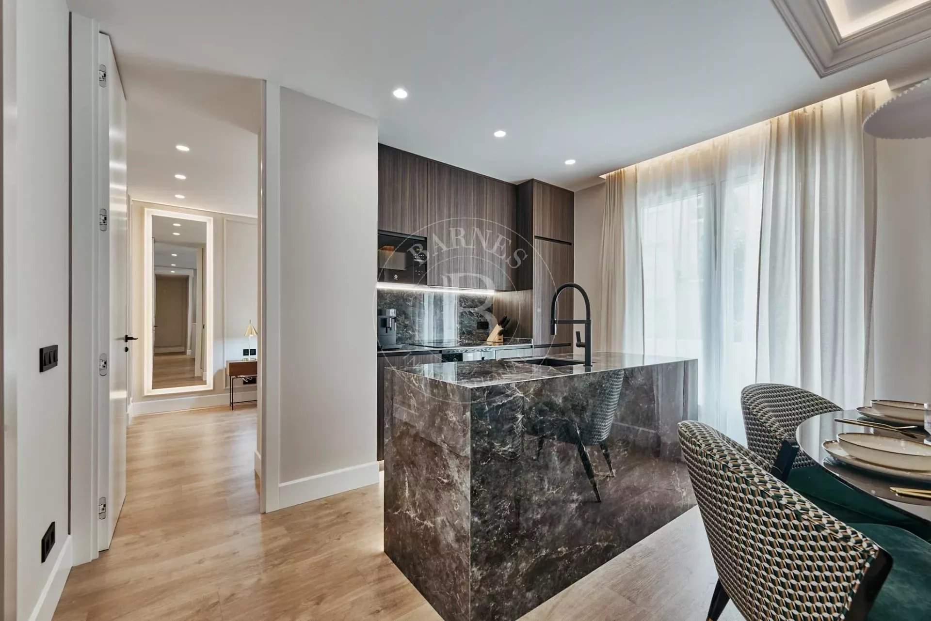 Madrid  - Apartment 3 Bedrooms - picture 4