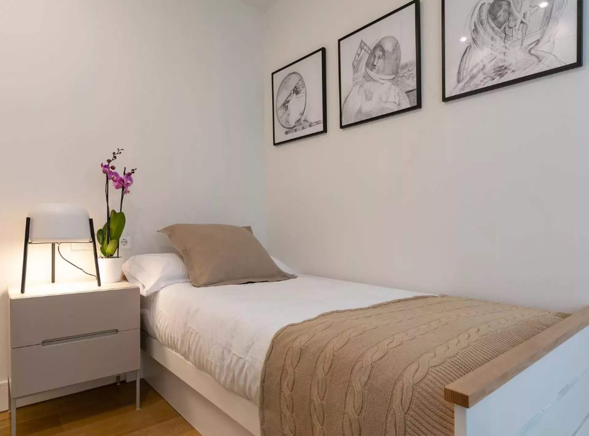 Madrid  - Apartment 2 Bedrooms - picture 10