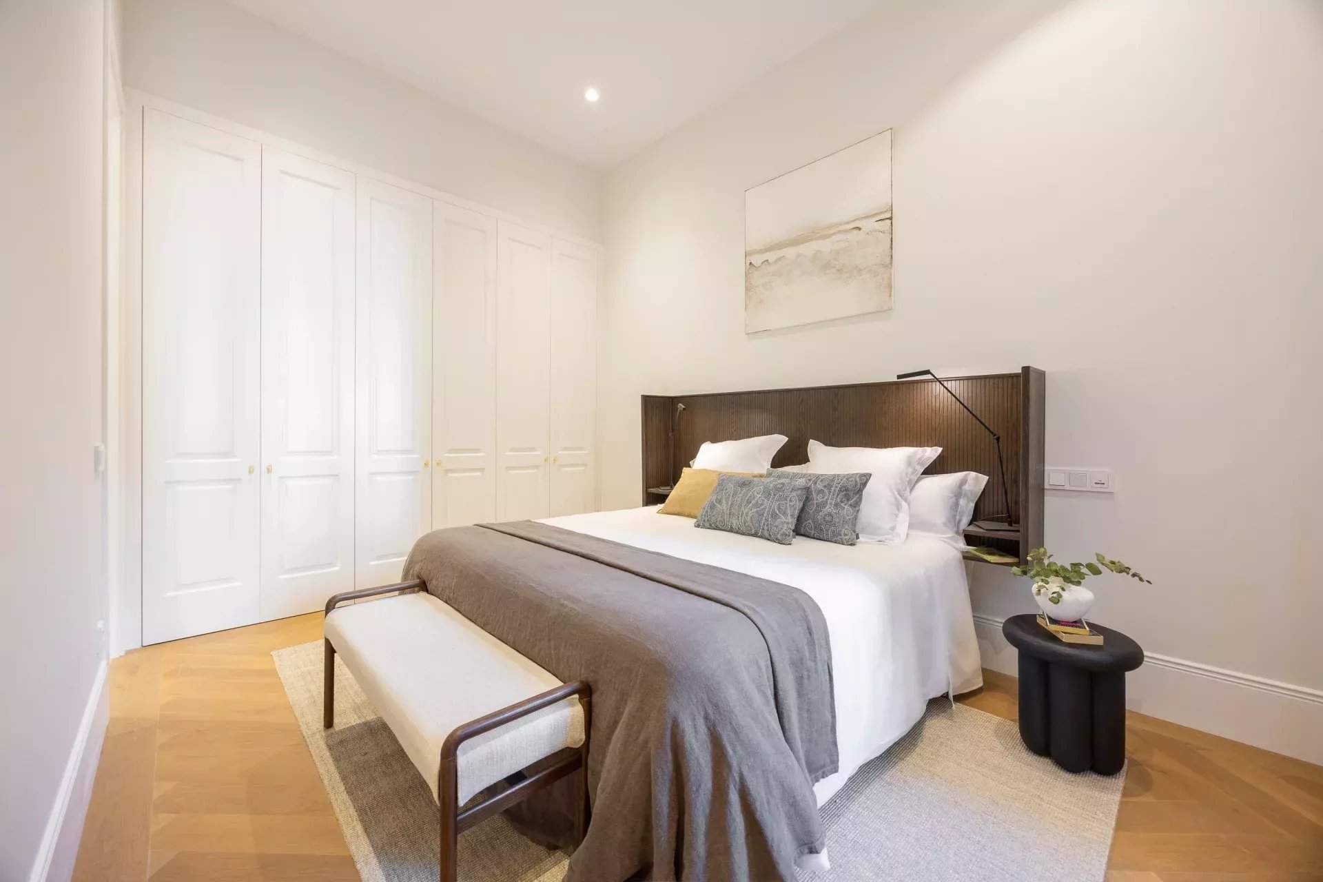 Madrid  - Apartment 5 Bedrooms - picture 13