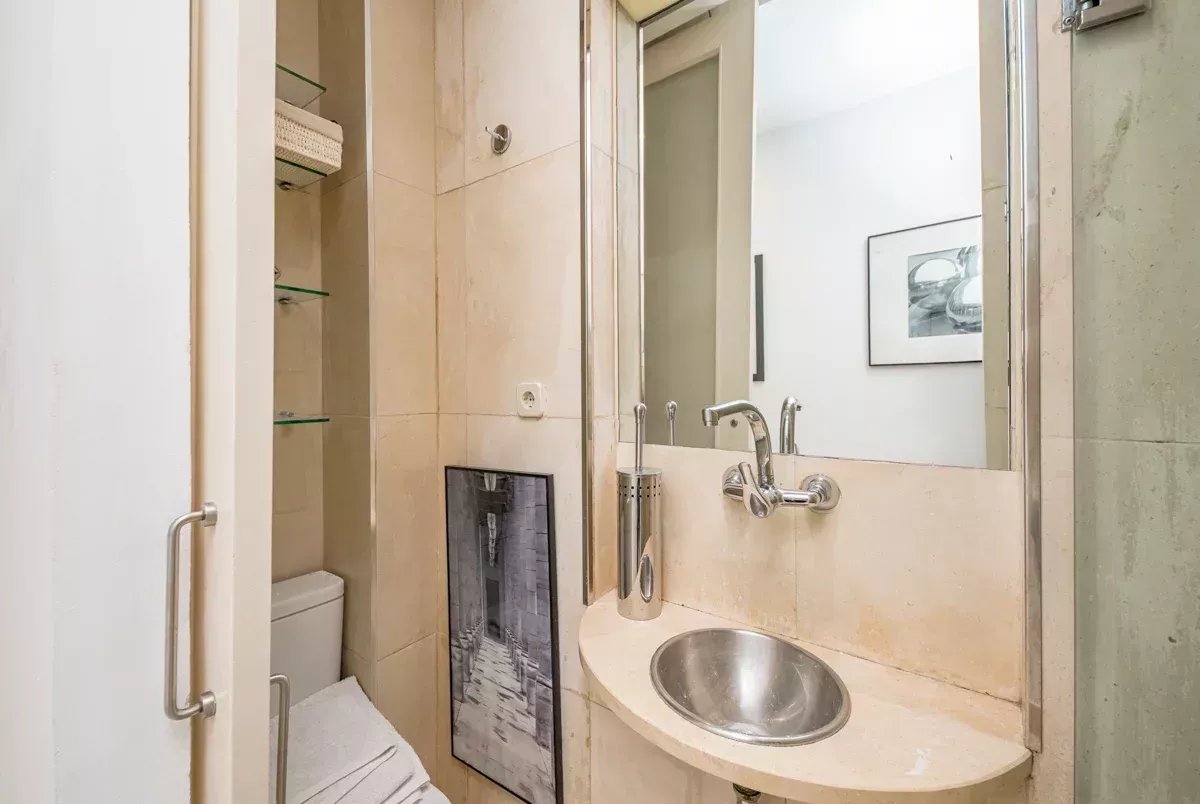 Madrid  - Piso 4 Cuartos, 1 Habitacion - picture 14