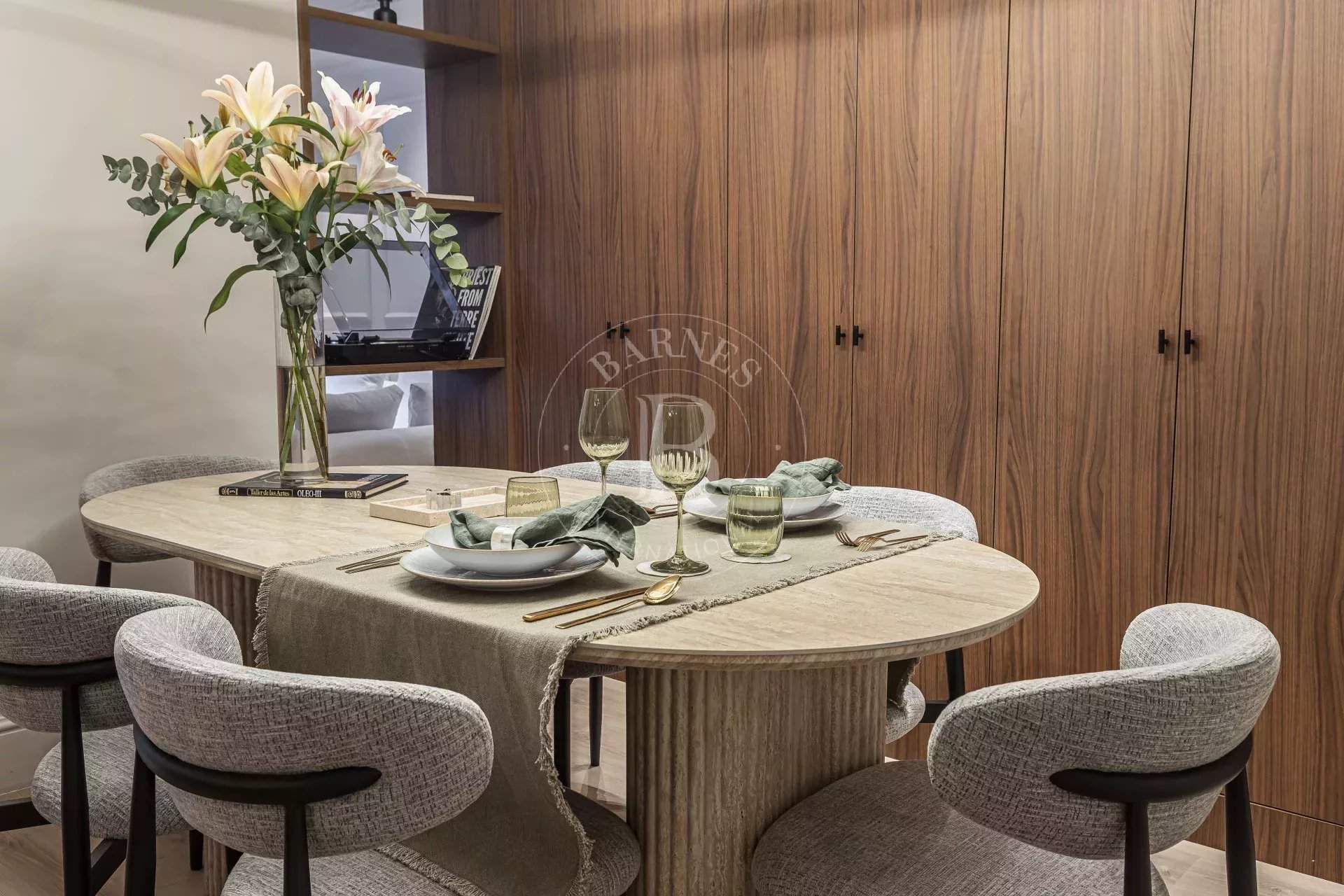 Madrid  - Apartment 3 Bedrooms - picture 9