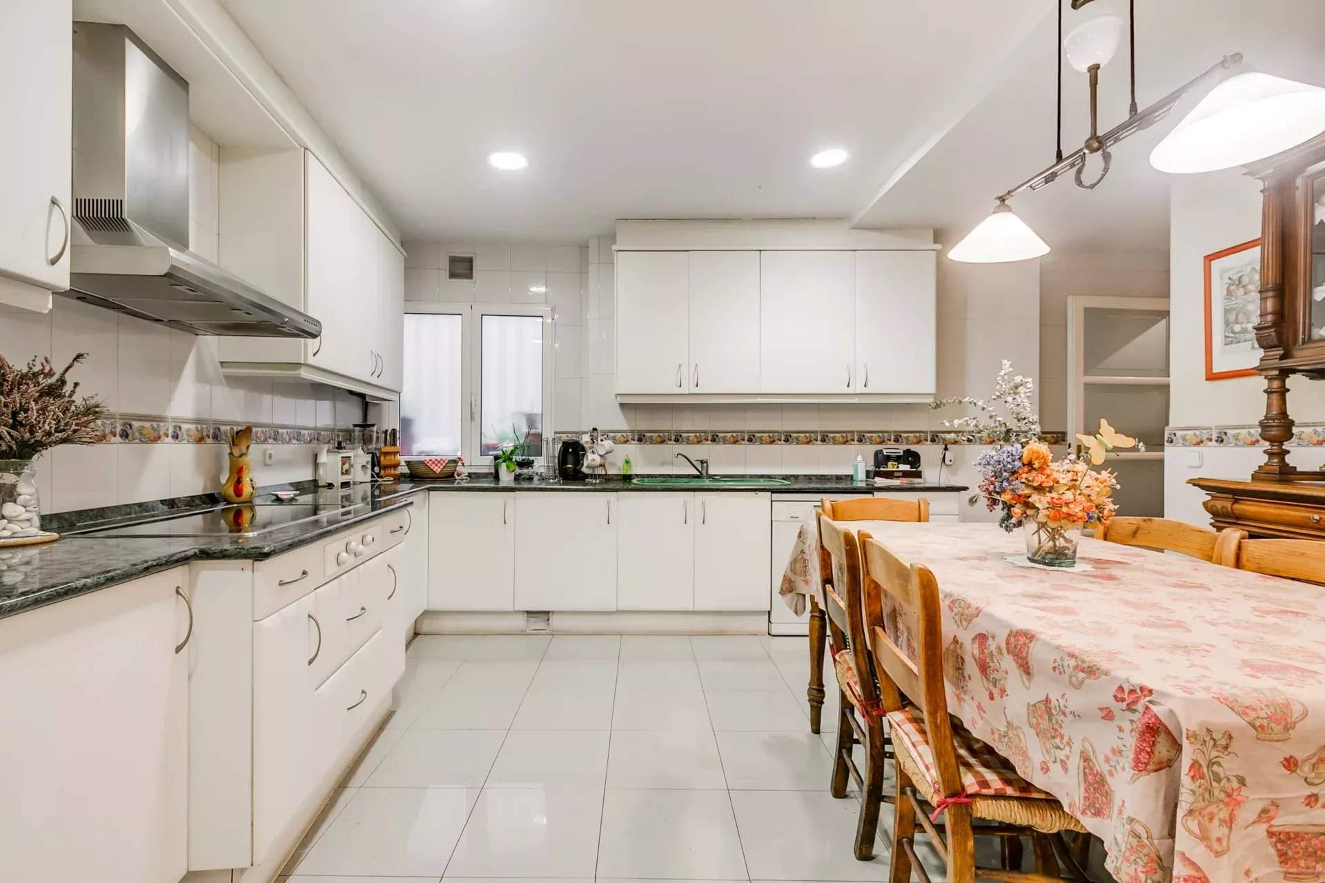 Madrid  - Apartment 5 Bedrooms - picture 19