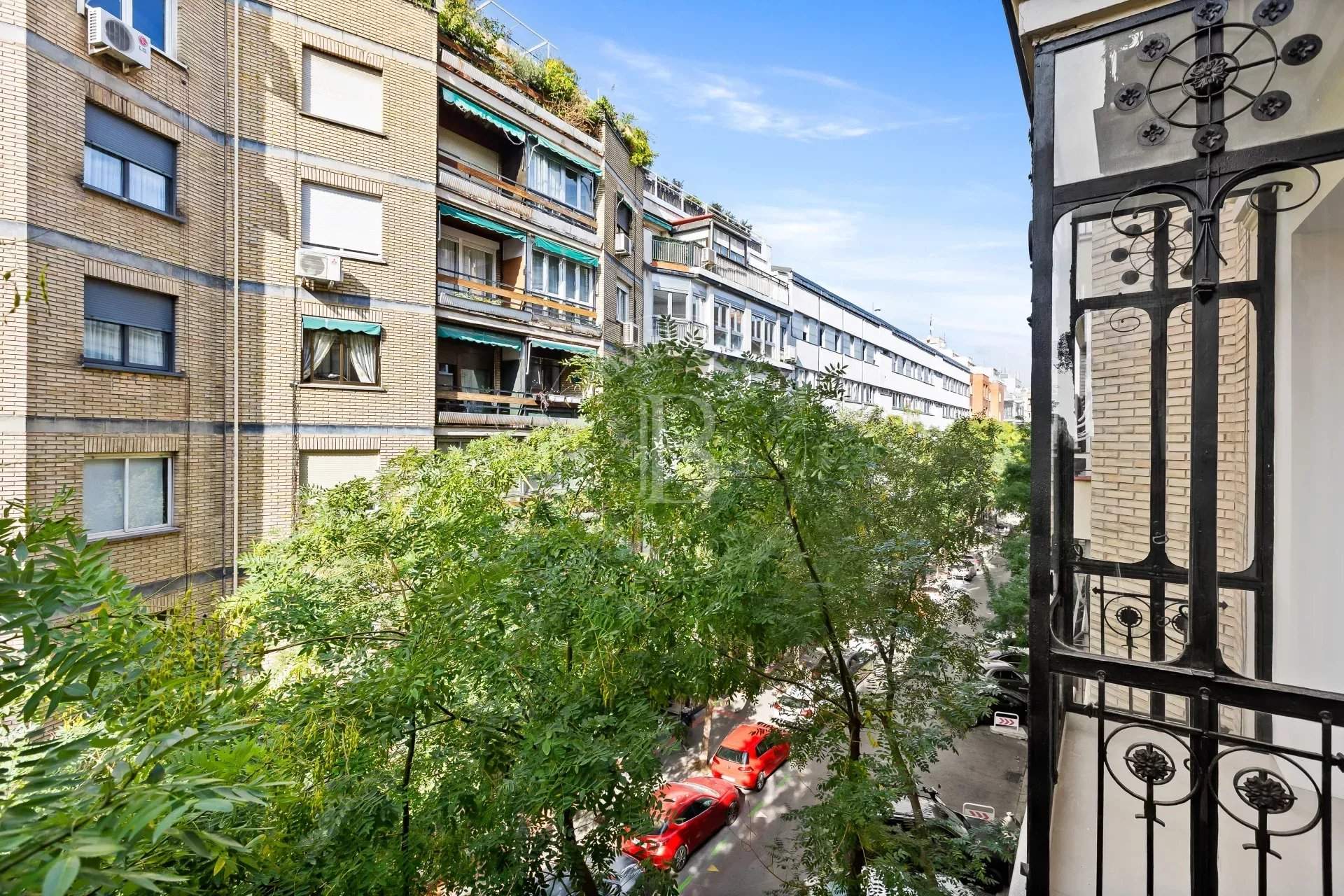 Madrid  - Appartement 5 Pi&egrave;ces 3 Chambres - picture 9