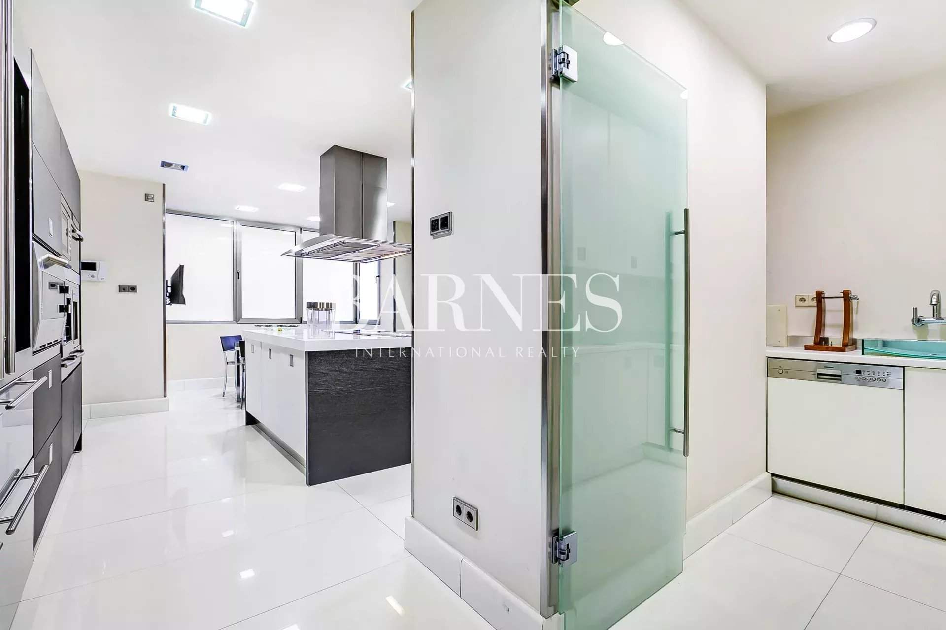 Madrid  - Appartement 1 Pièce 5 Chambres - picture 9