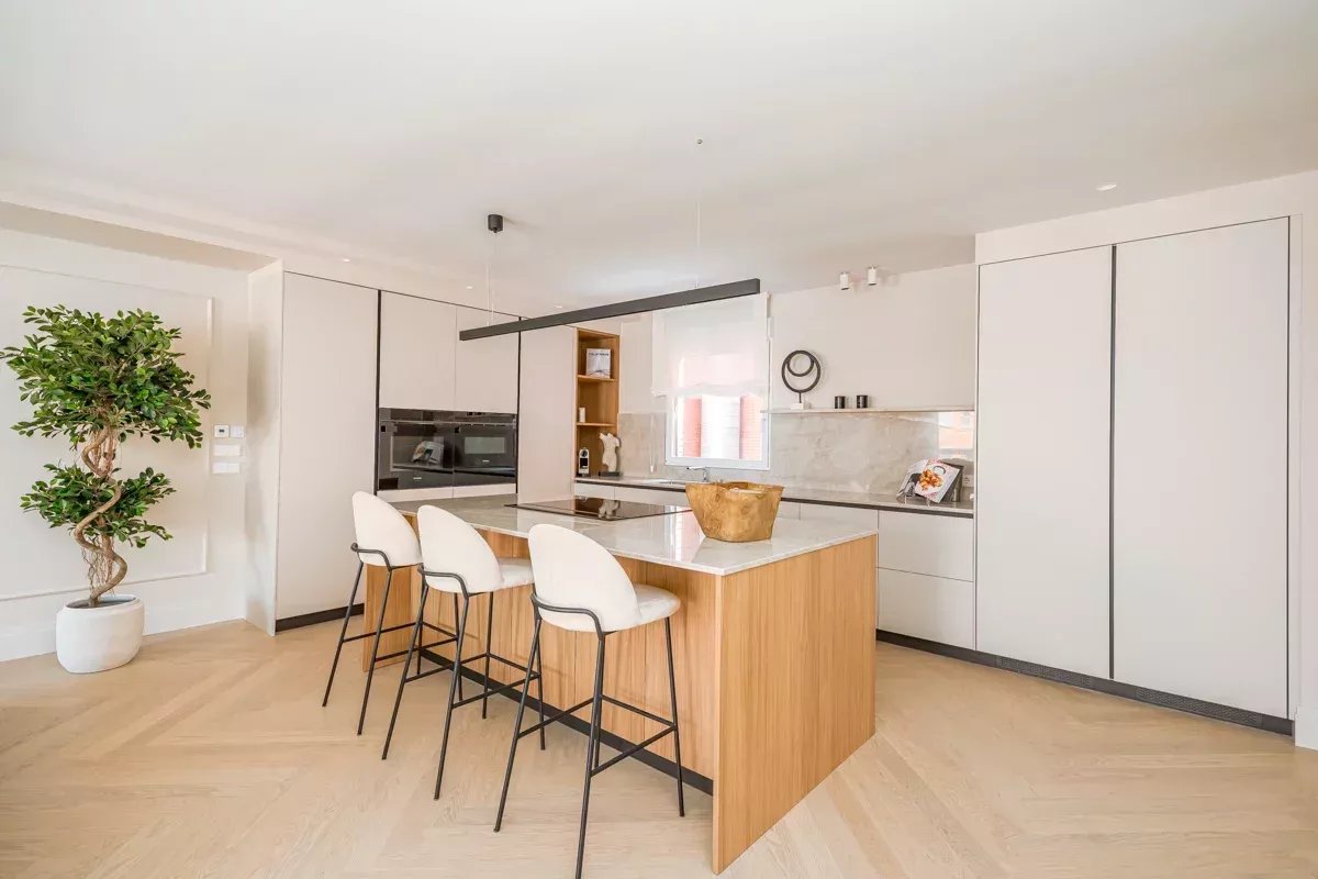 Madrid  - Apartment 3 Bedrooms - picture 11