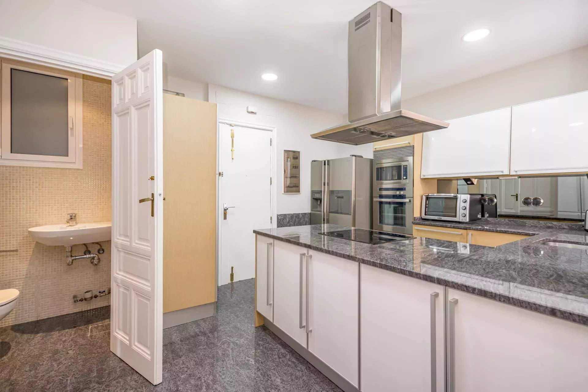 Madrid  - Apartment 4 Bedrooms - picture 13