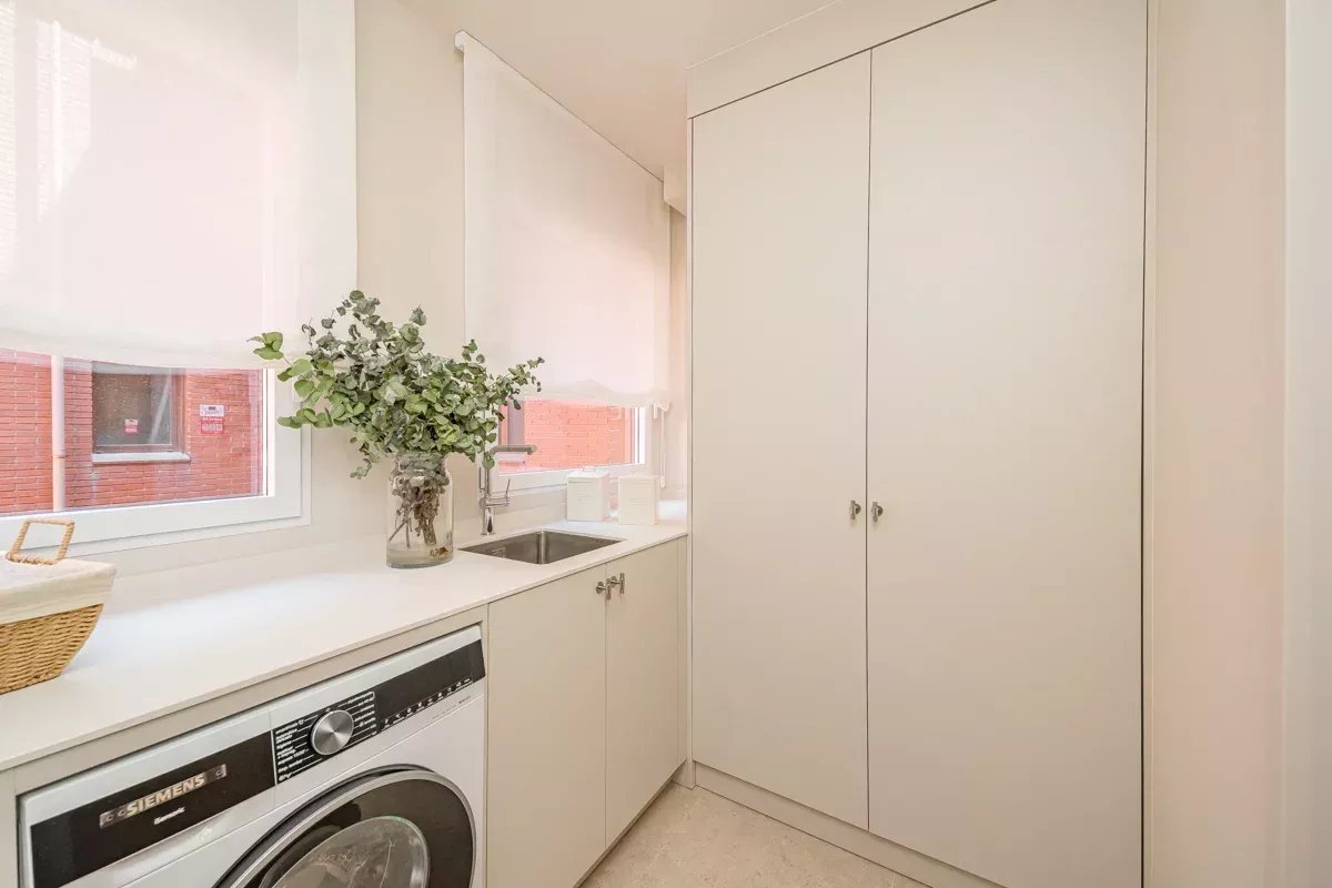 Madrid  - Apartment 3 Bedrooms - picture 14