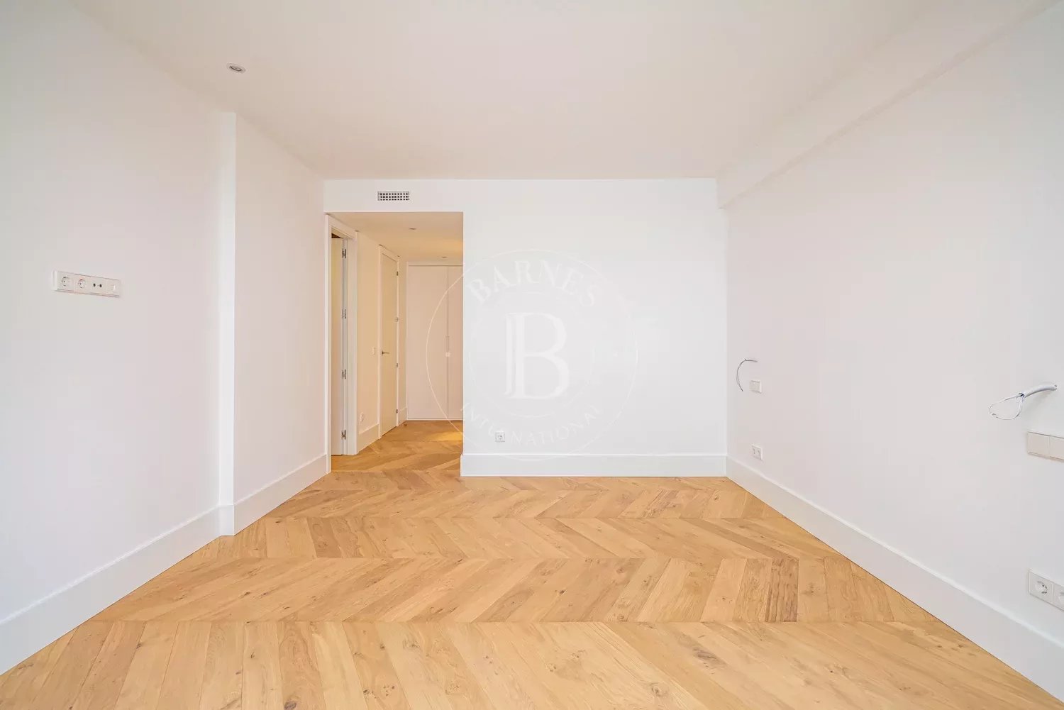 Madrid  - Apartment 3 Bedrooms - picture 8