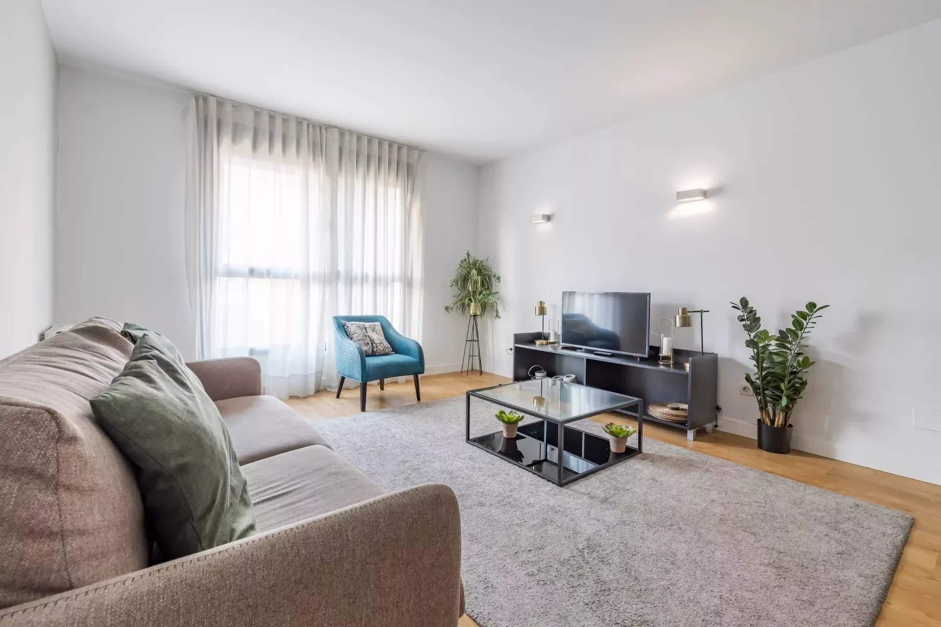 Madrid  - Apartment 3 Bedrooms - picture 1