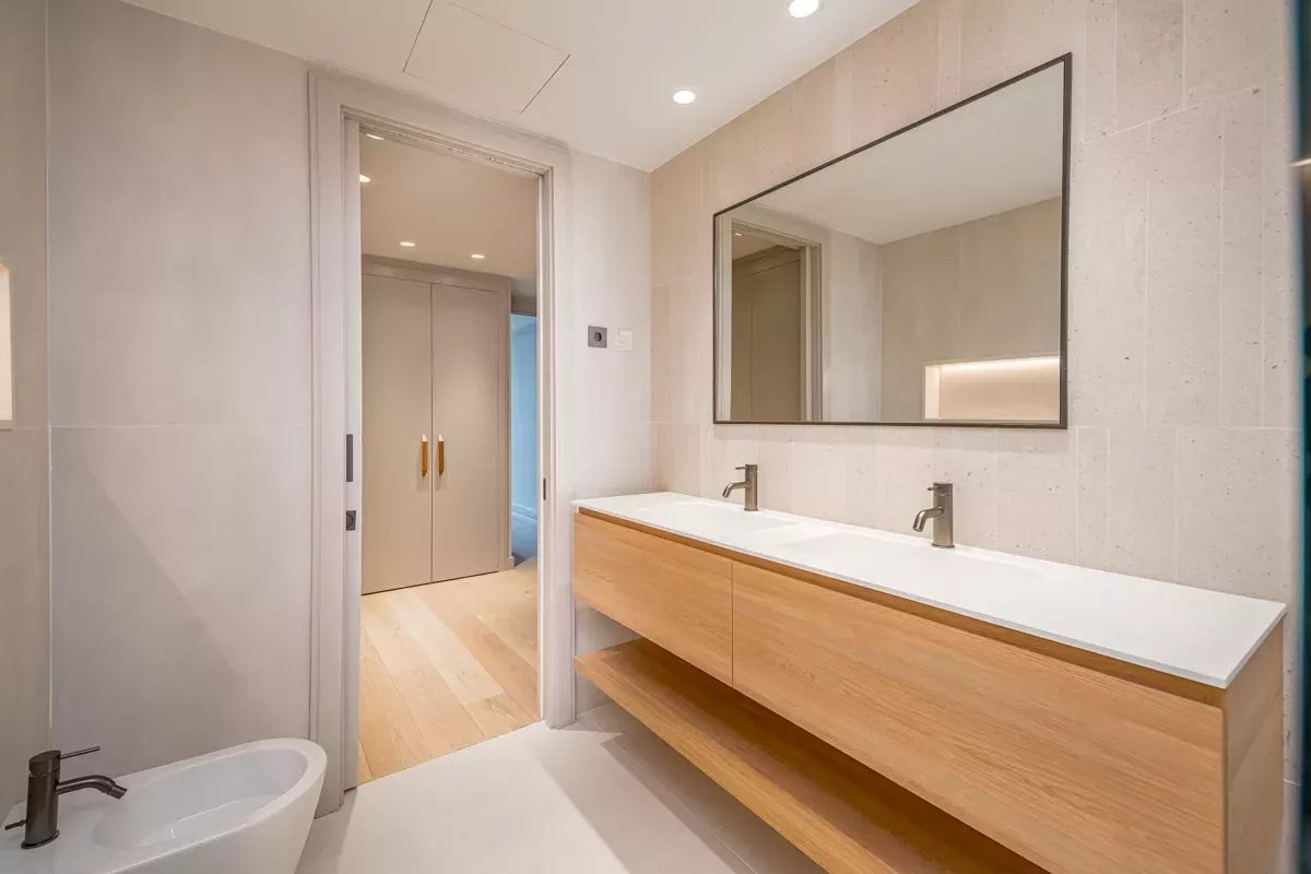 Madrid  - Apartment 3 Bedrooms - picture 12