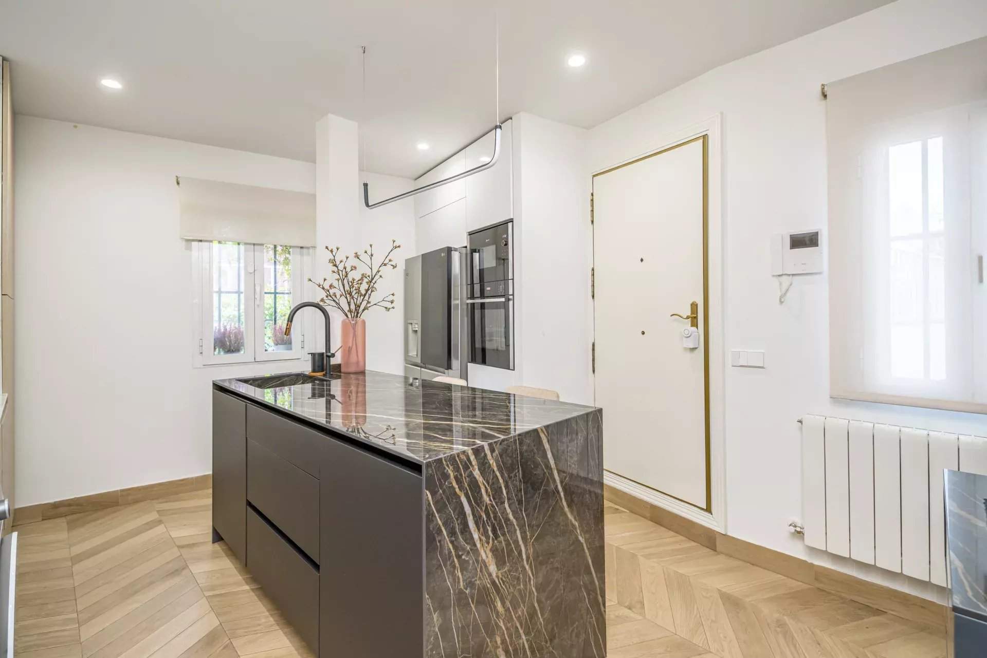 Madrid  - Penthouse 4 Bedrooms - picture 14