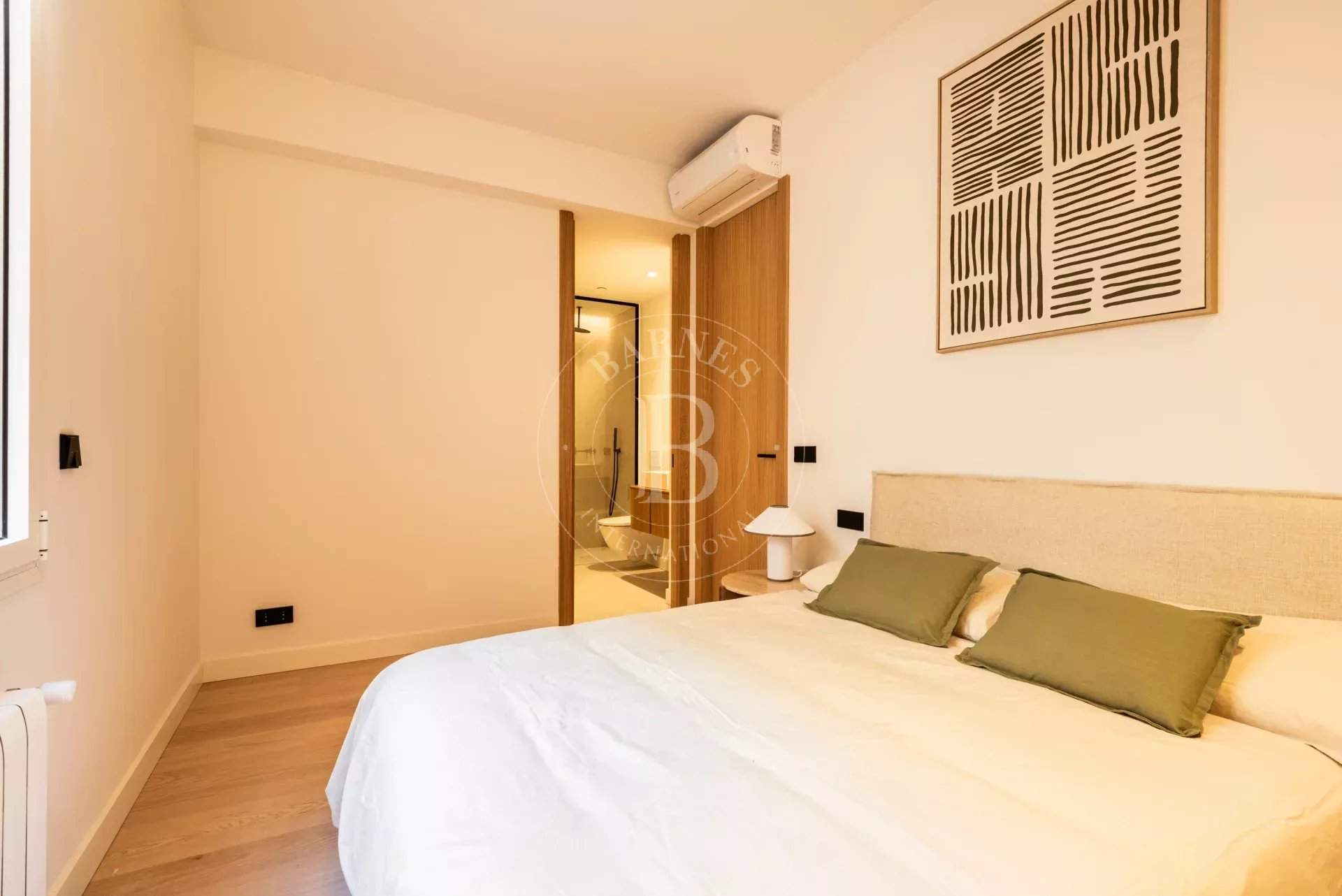 Madrid  - Apartment 3 Bedrooms - picture 10