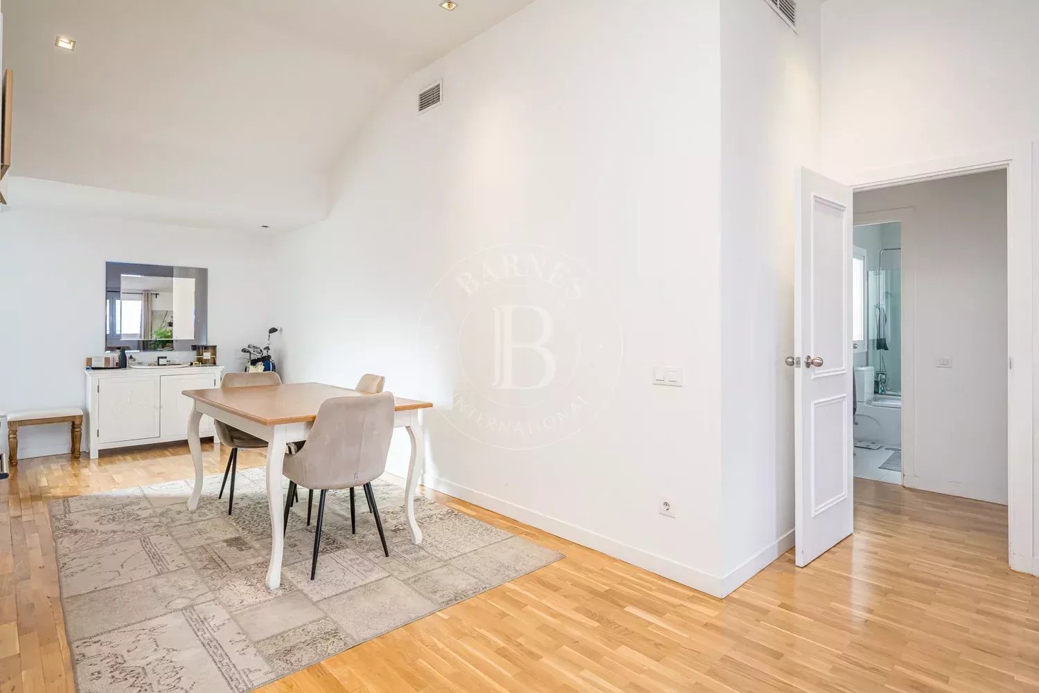 Madrid  - Ático 3 Cuartos 2 Habitaciones - picture 9