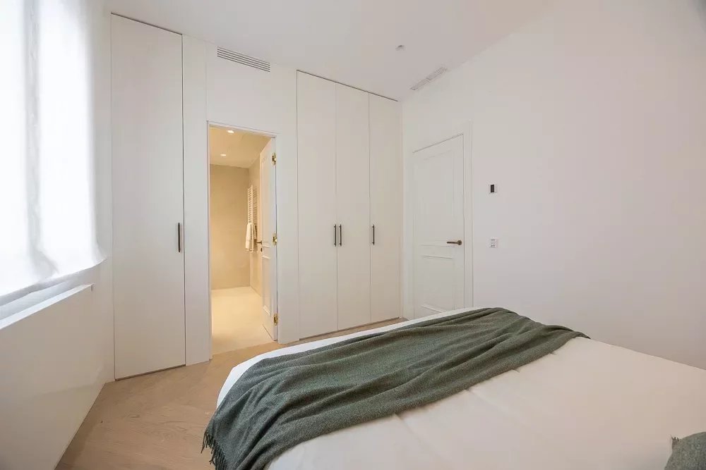 Madrid  - Apartment 4 Bedrooms - picture 13