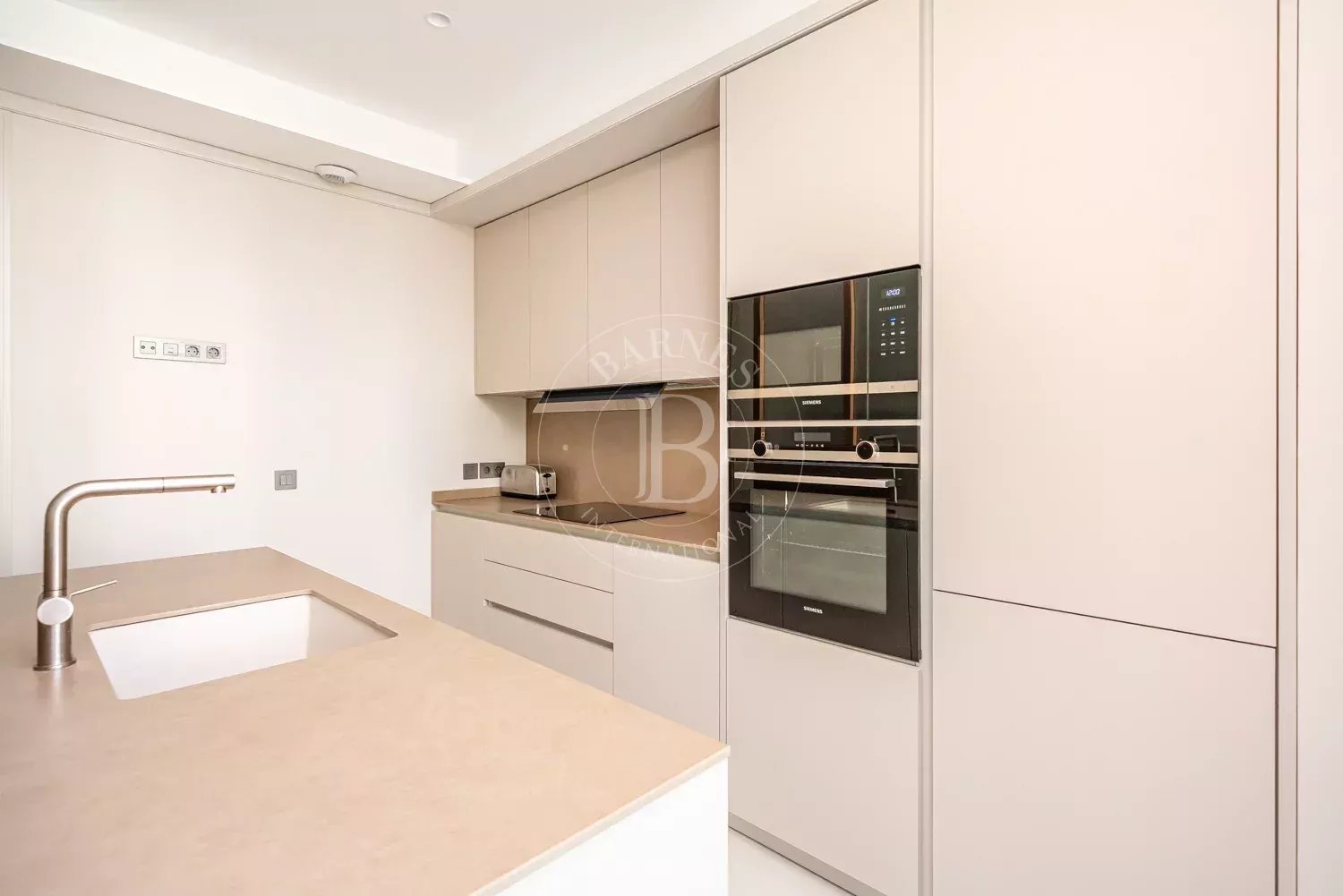 Madrid  - Apartment 3 Bedrooms - picture 13