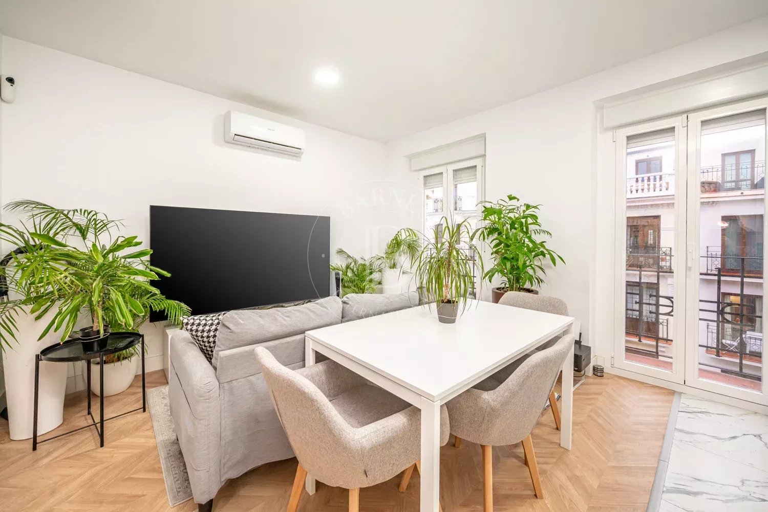 Madrid  - Piso  - picture 1