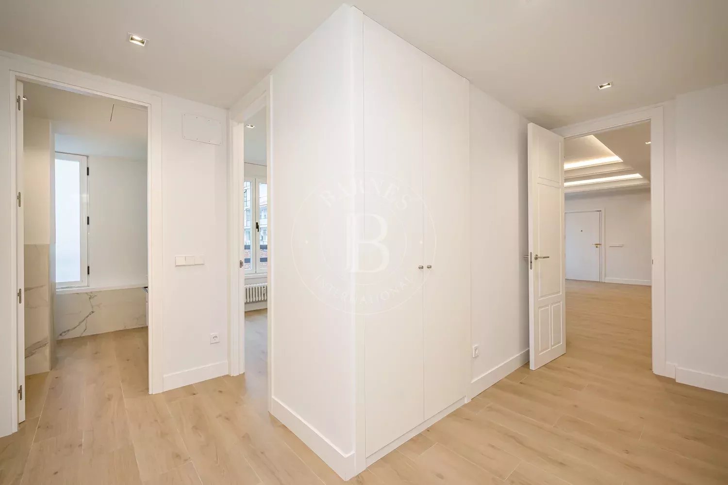 Madrid  - Apartment 3 Bedrooms - picture 19