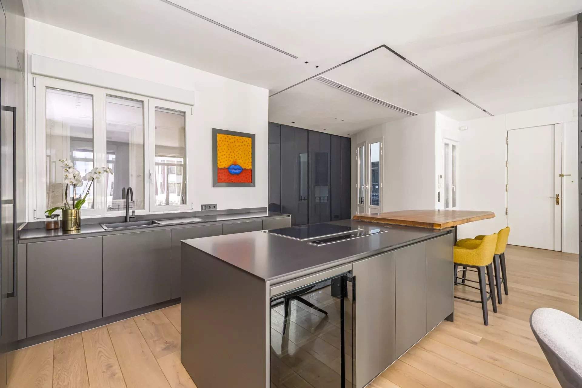 Madrid  - Apartment 3 Bedrooms - picture 8