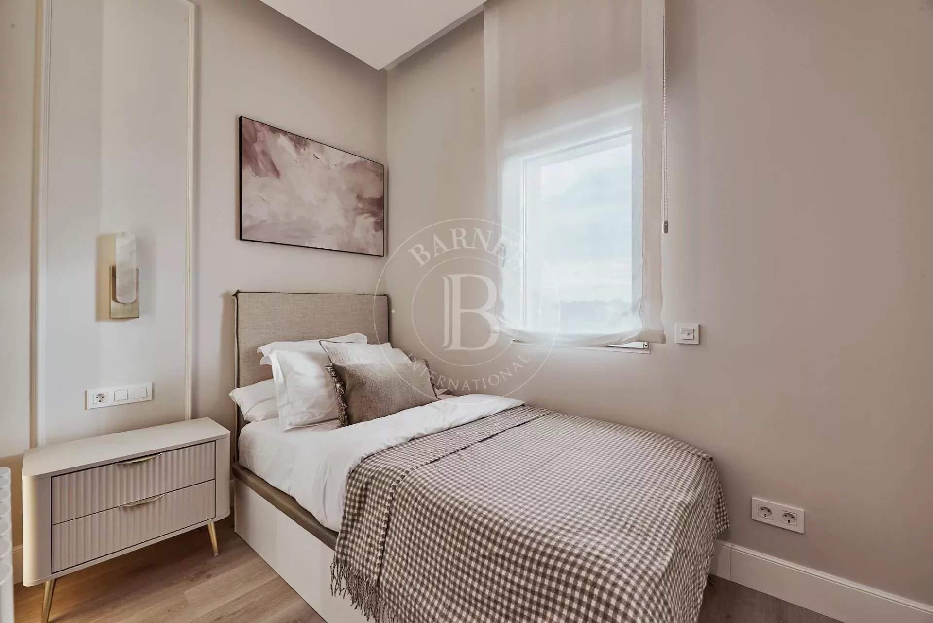 Madrid  - Apartment 2 Bedrooms - picture 12