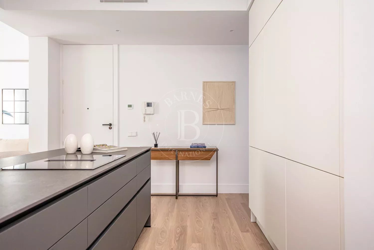 Madrid  - Apartment 3 Bedrooms - picture 10