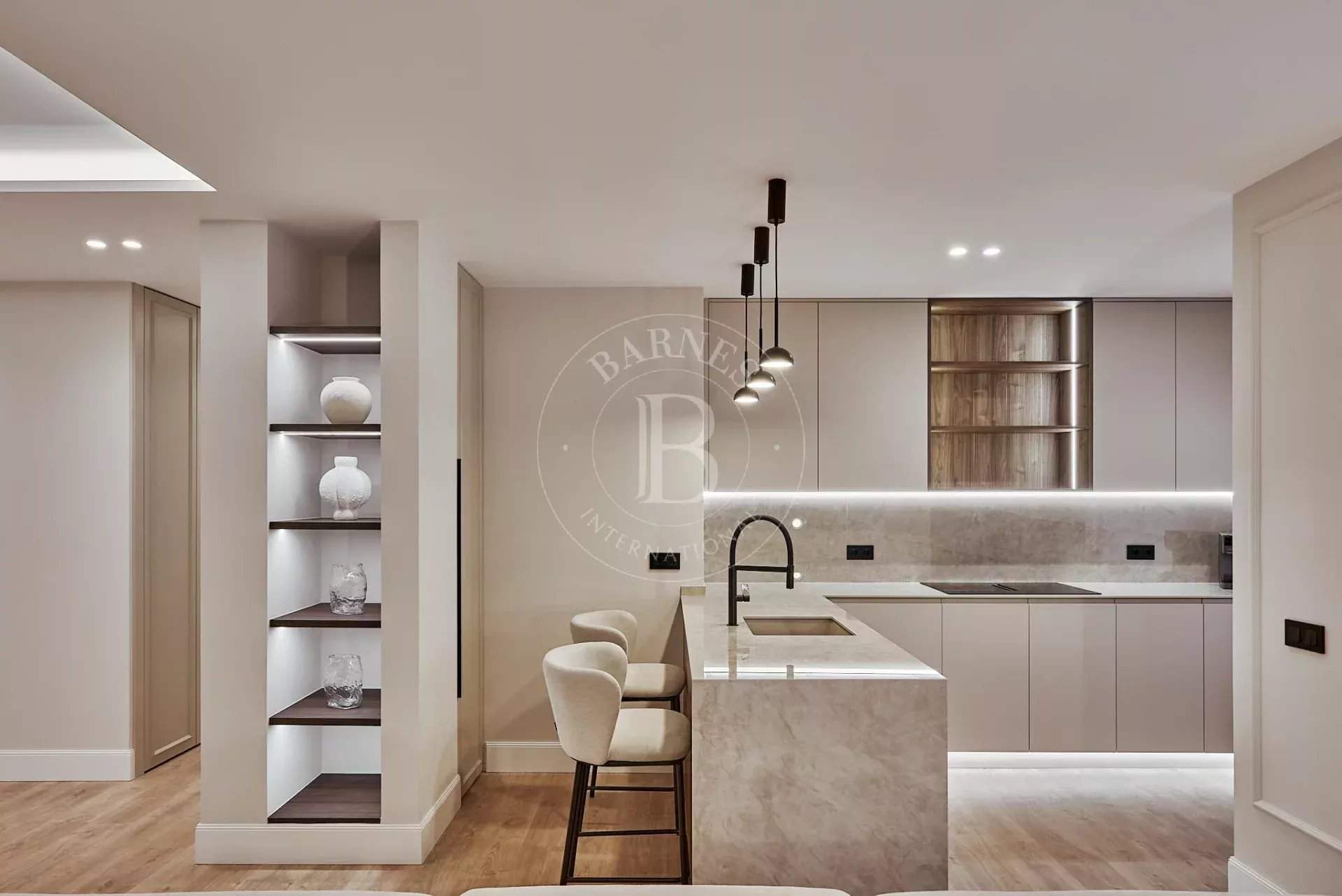 Madrid  - Apartment 3 Bedrooms - picture 2