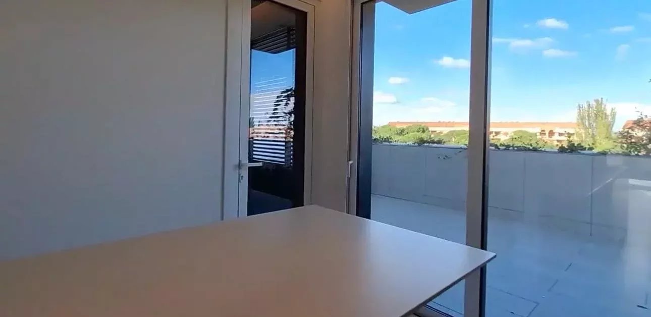 Pozuelo de Alarcón  - Piso  - picture 11