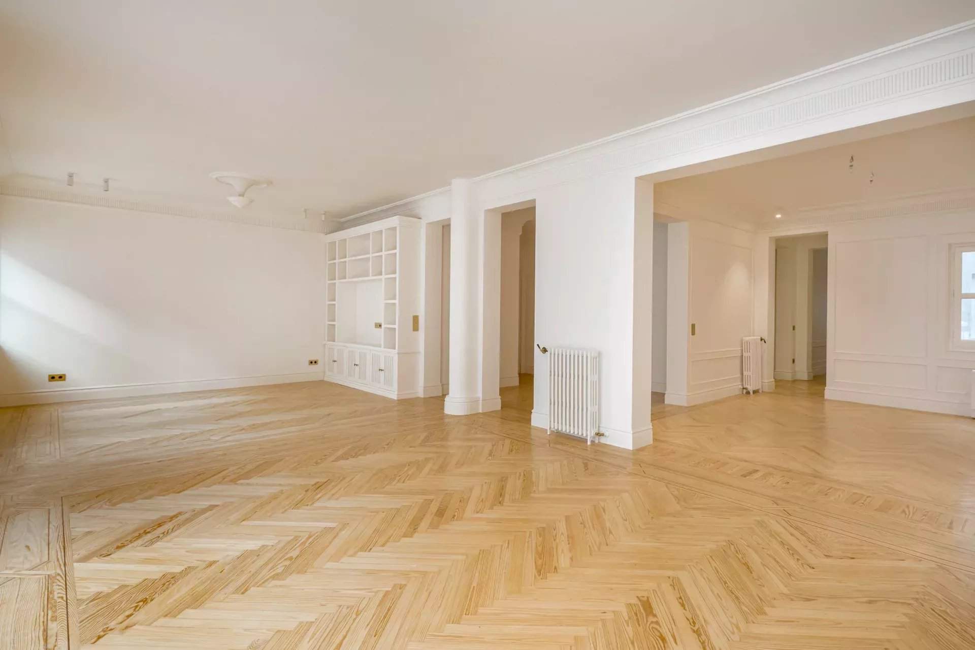 Madrid  - Apartment 4 Bedrooms - picture 2