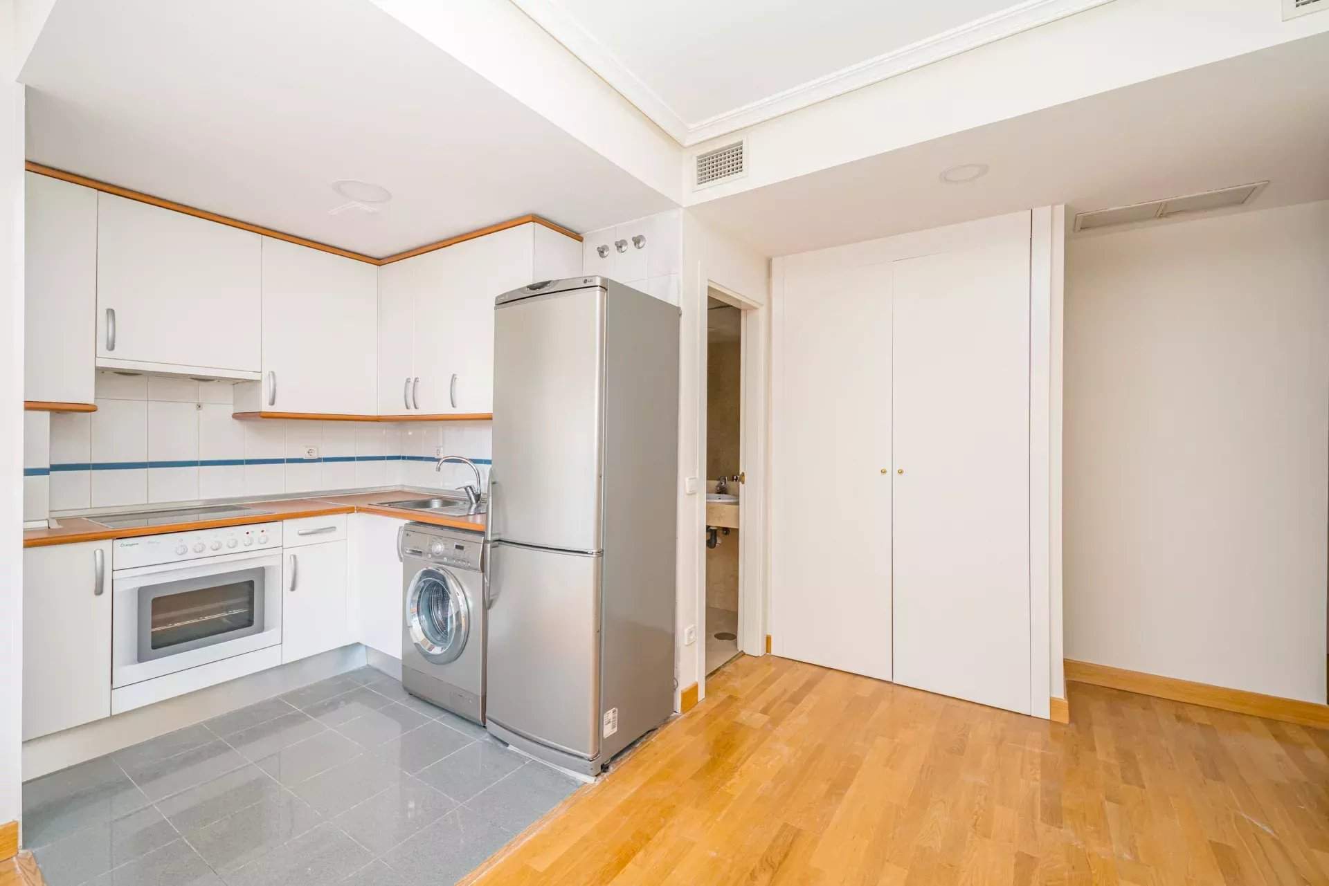 Madrid  - Apartment 1 Bedroom - picture 10