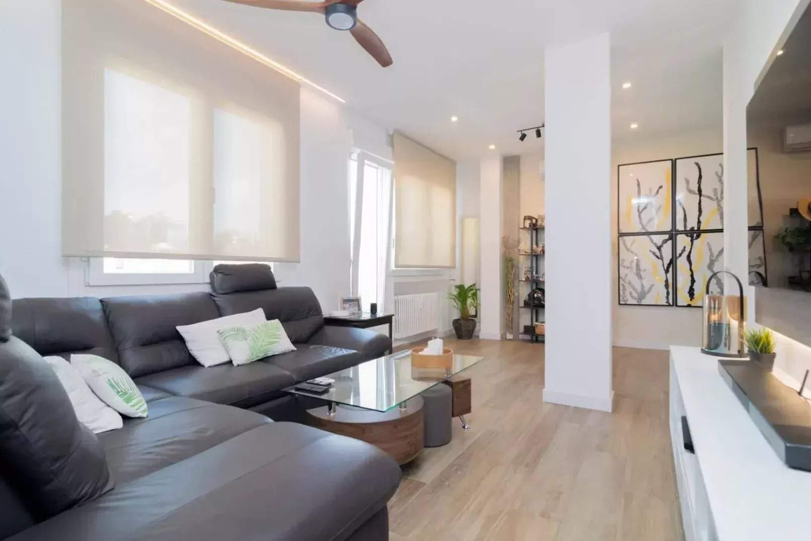 Madrid  - Penthouse 2 Bedrooms - picture 4