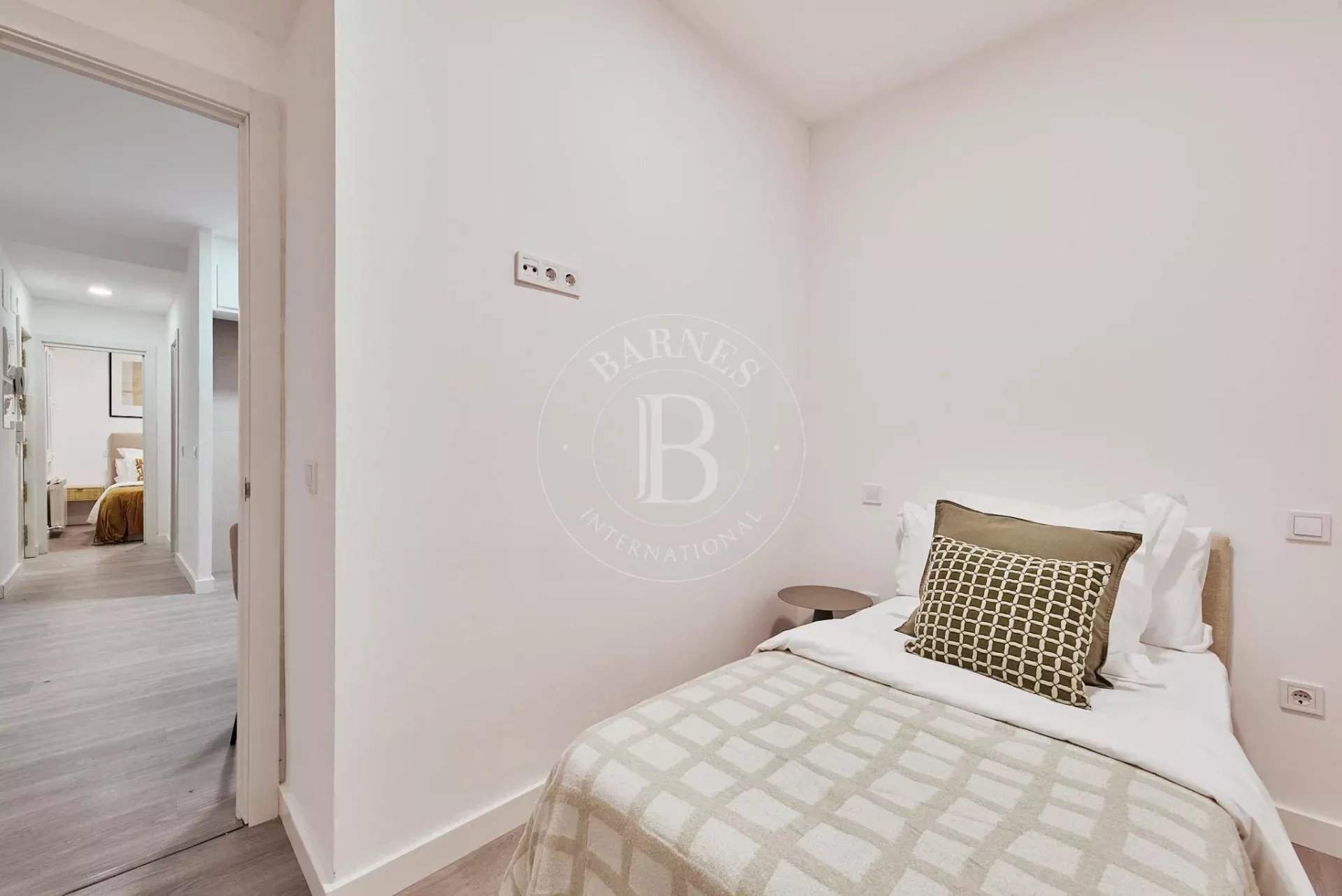 Madrid  - Apartment 2 Bedrooms - picture 11