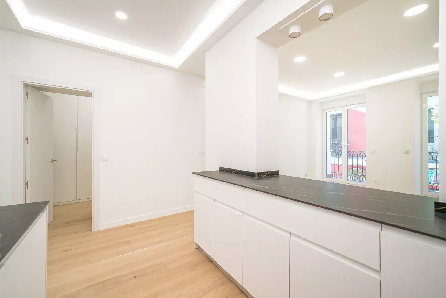 Madrid  - Apartment 2 Bedrooms - picture 7