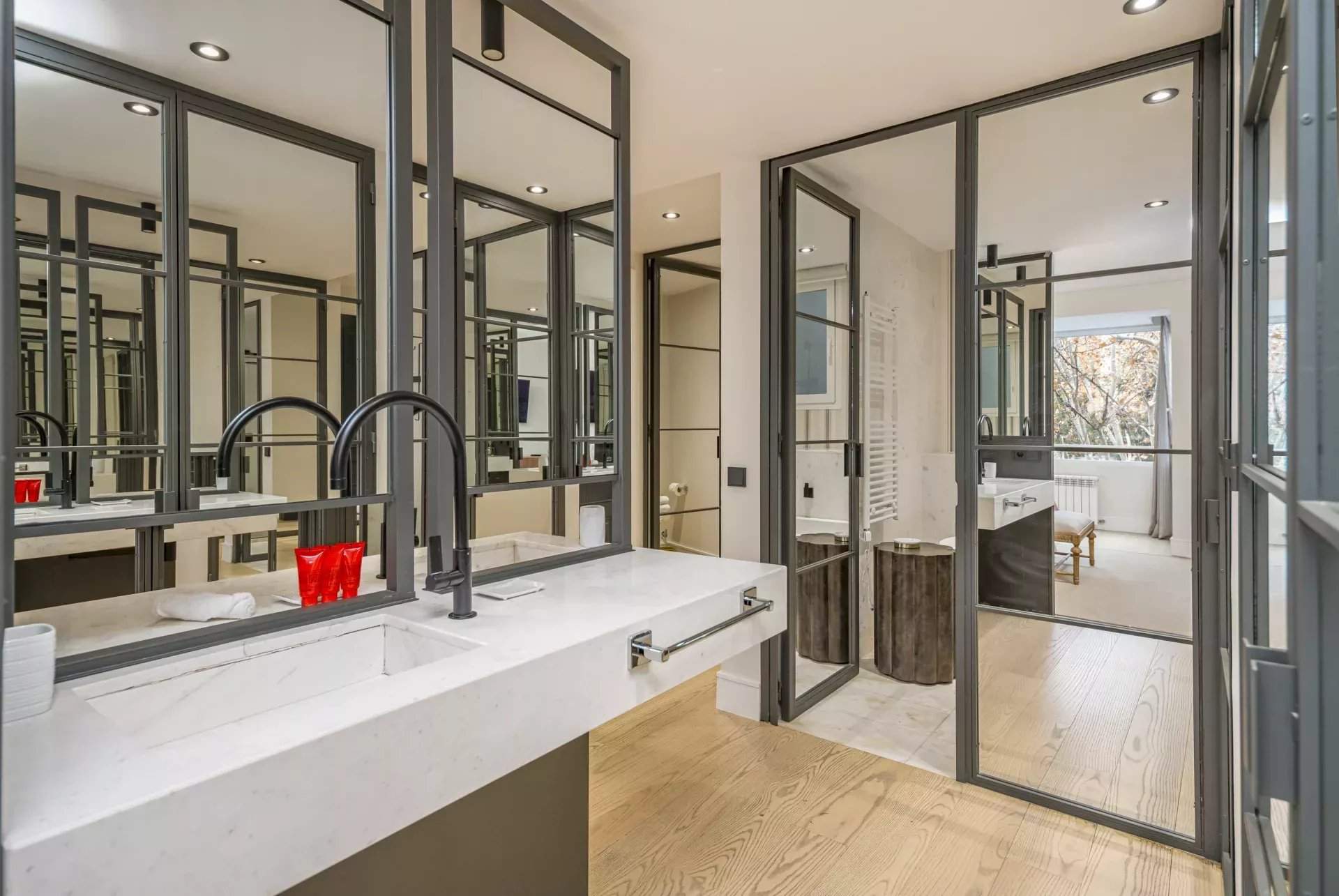 Madrid  - Apartment 4 Bedrooms - picture 19