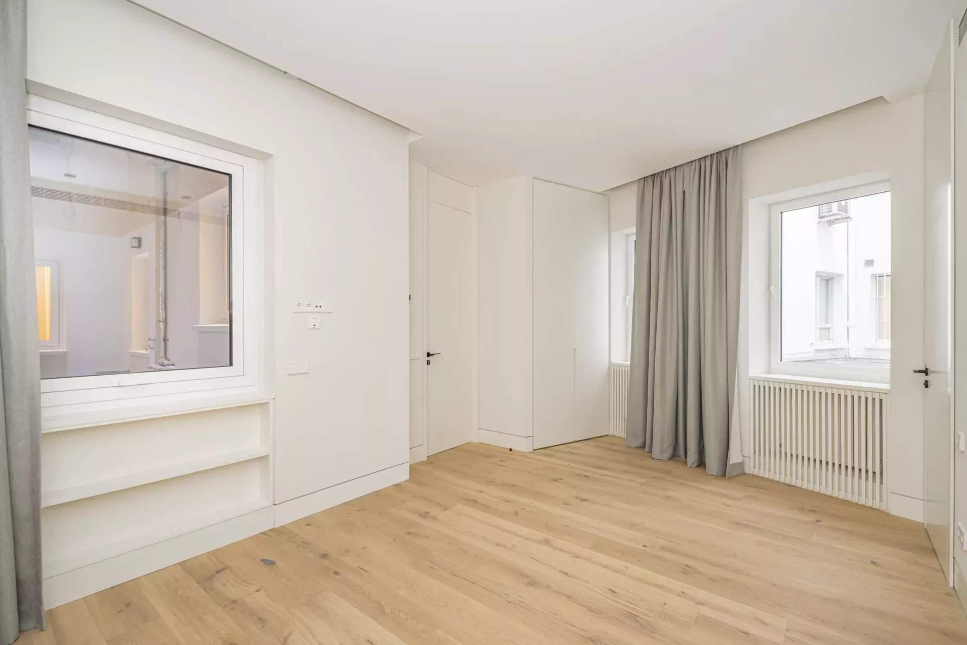 Madrid  - Apartment 4 Bedrooms - picture 14