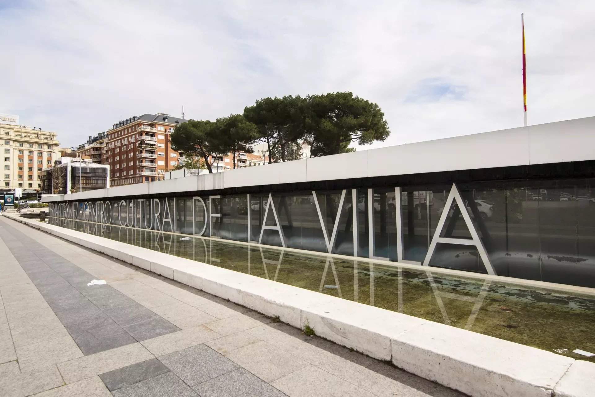 Madrid  - Apartment 5 Bedrooms - picture 8