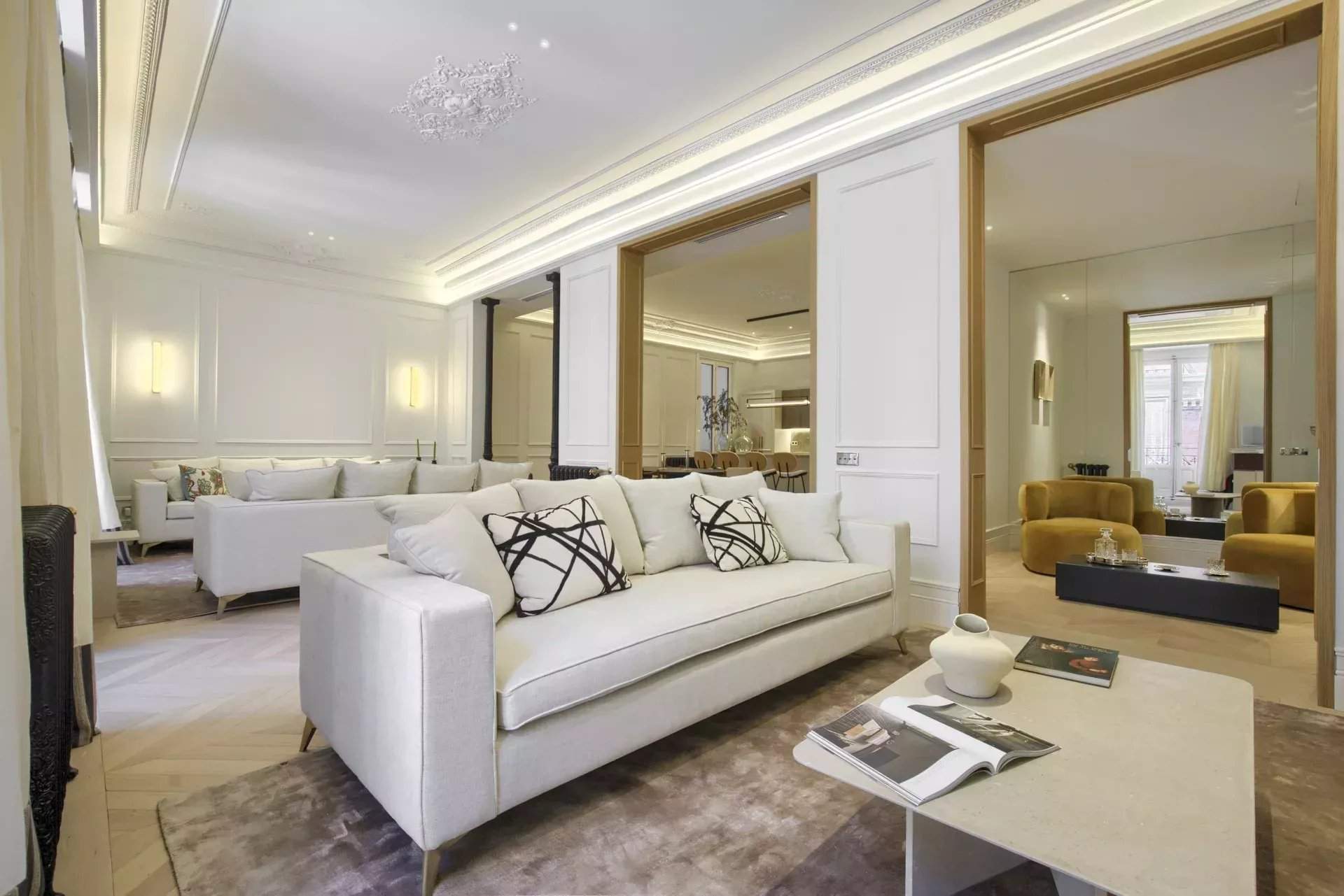 Madrid  - Apartment 4 Bedrooms - picture 2