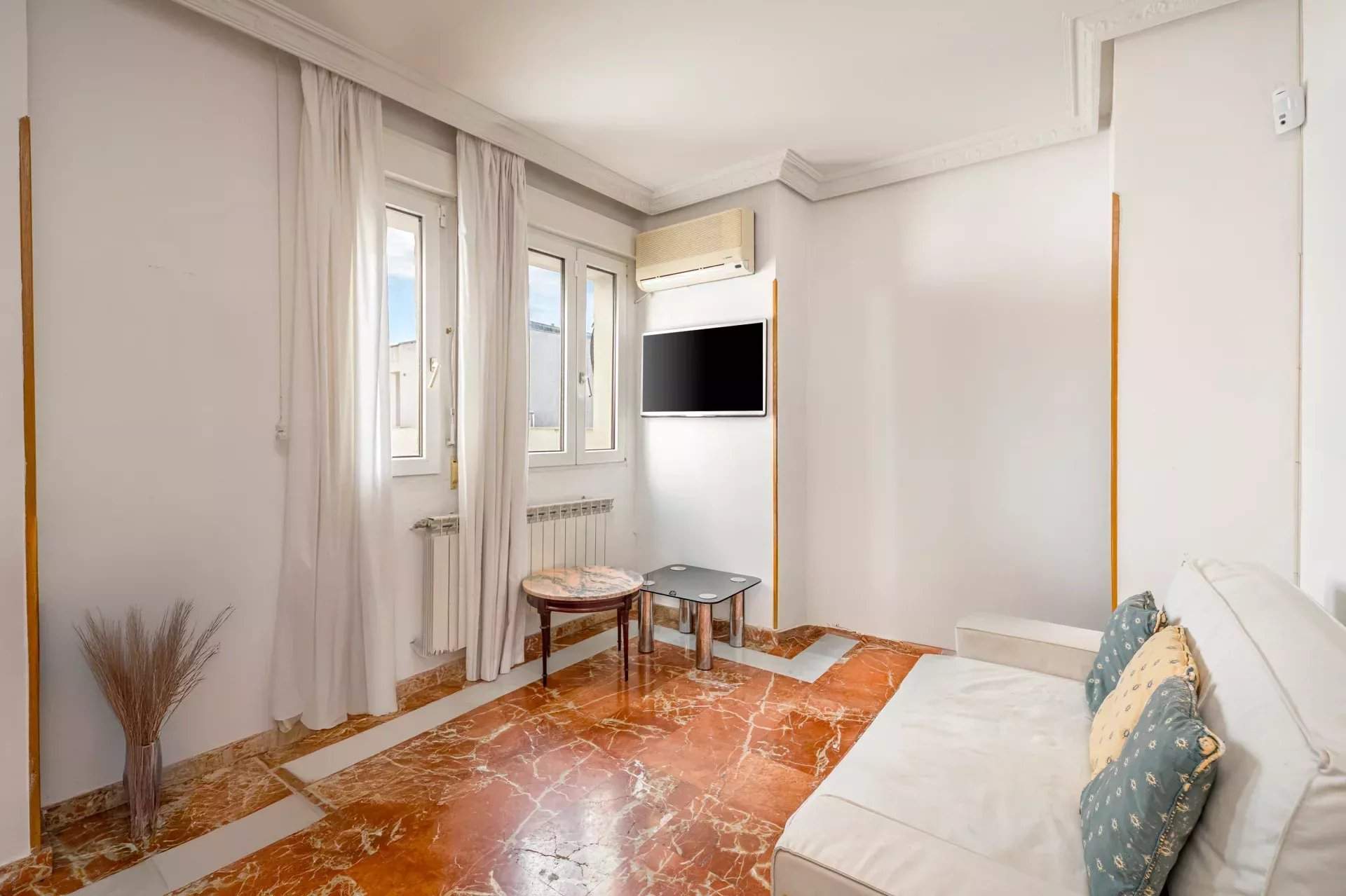 Madrid  - Apartment 1 Bedroom - picture 1