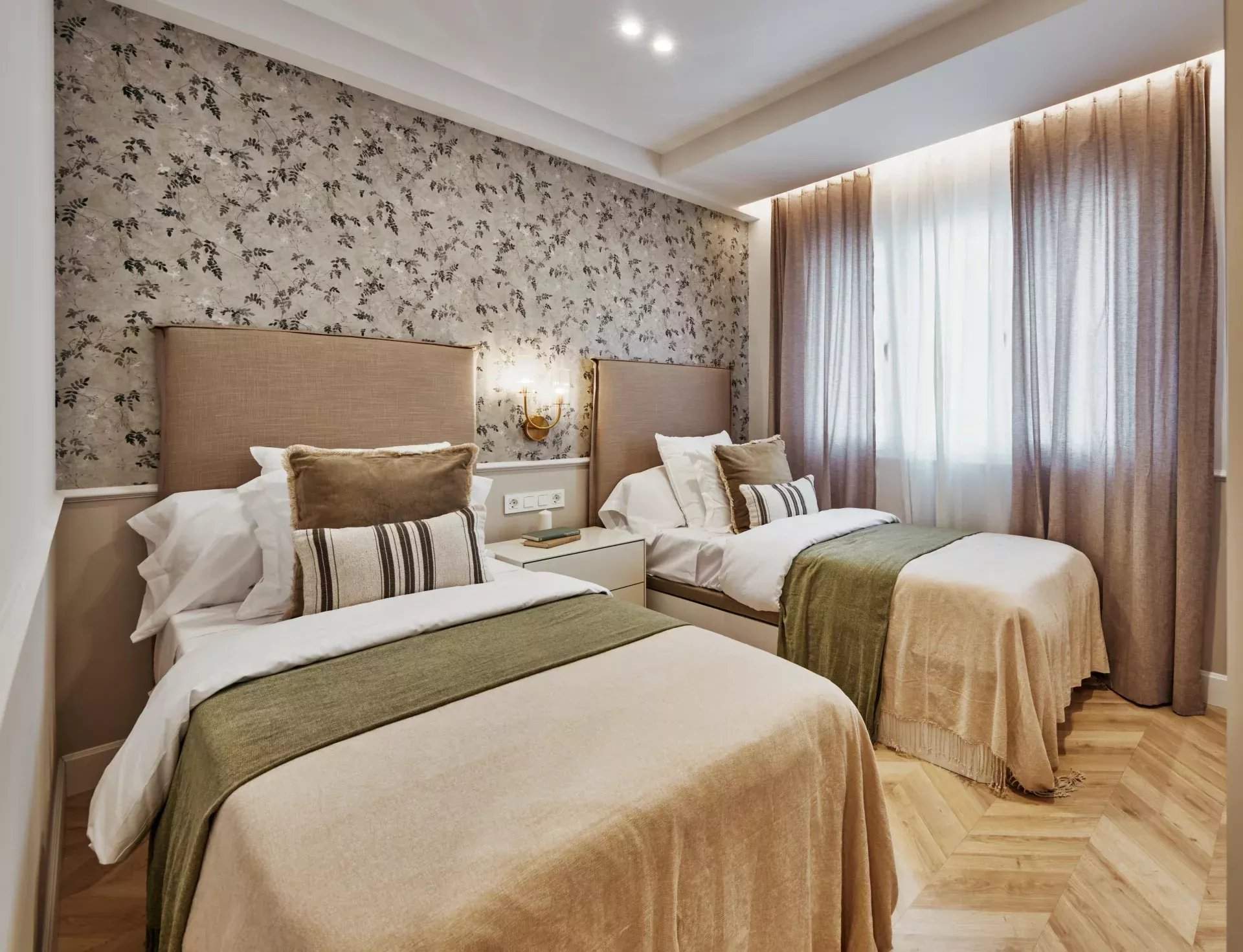 Madrid  - Apartment 3 Bedrooms - picture 9