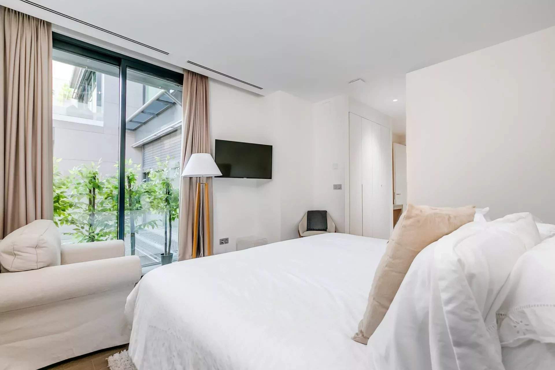 Madrid  - Apartment 2 Bedrooms - picture 14