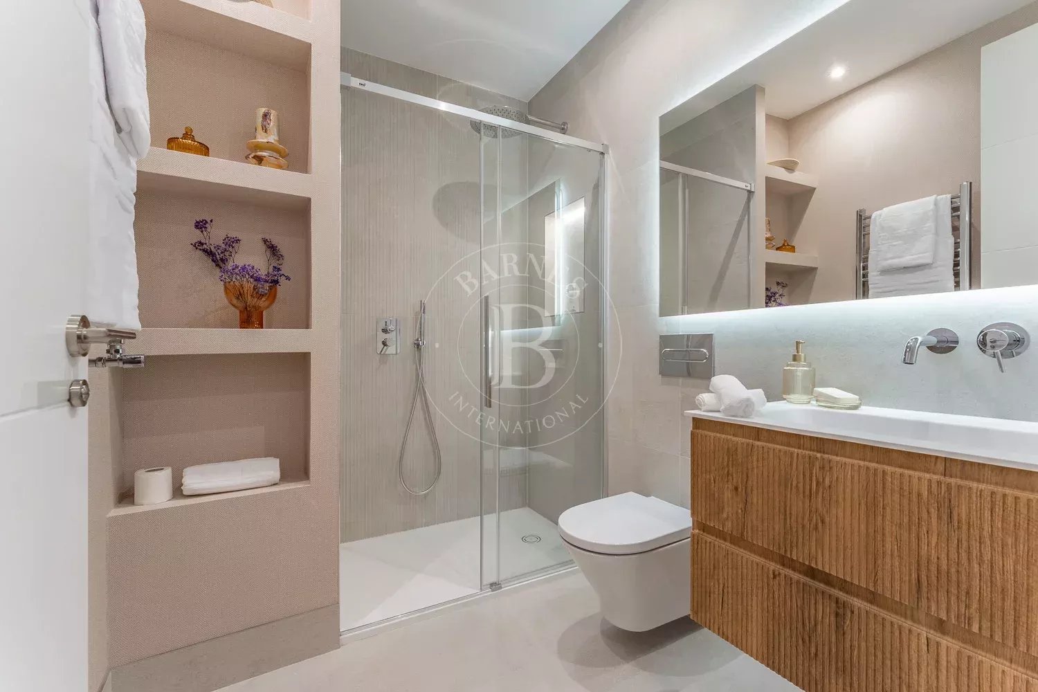 Madrid  - Penthouse 3 Bedrooms - picture 14