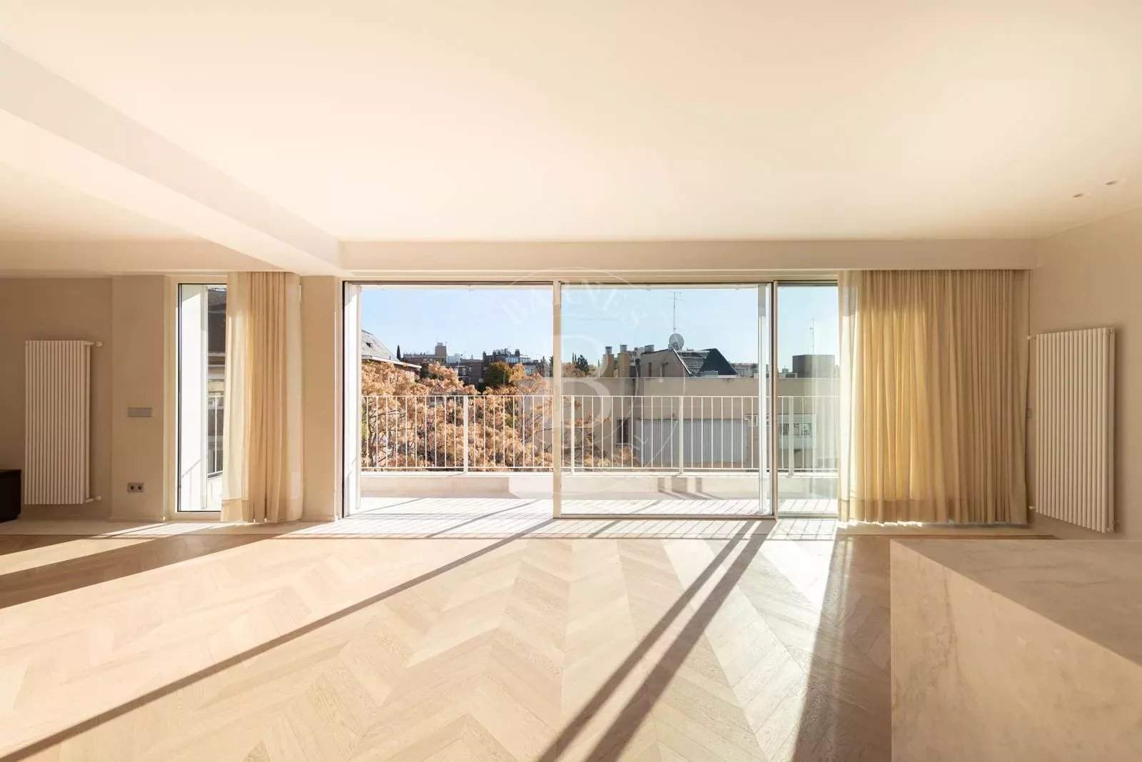 Madrid  - Piso  - picture 3