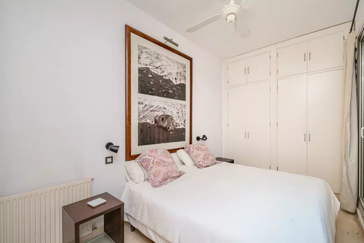 Madrid  - Piso 4 Cuartos, 1 Habitacion - picture 12