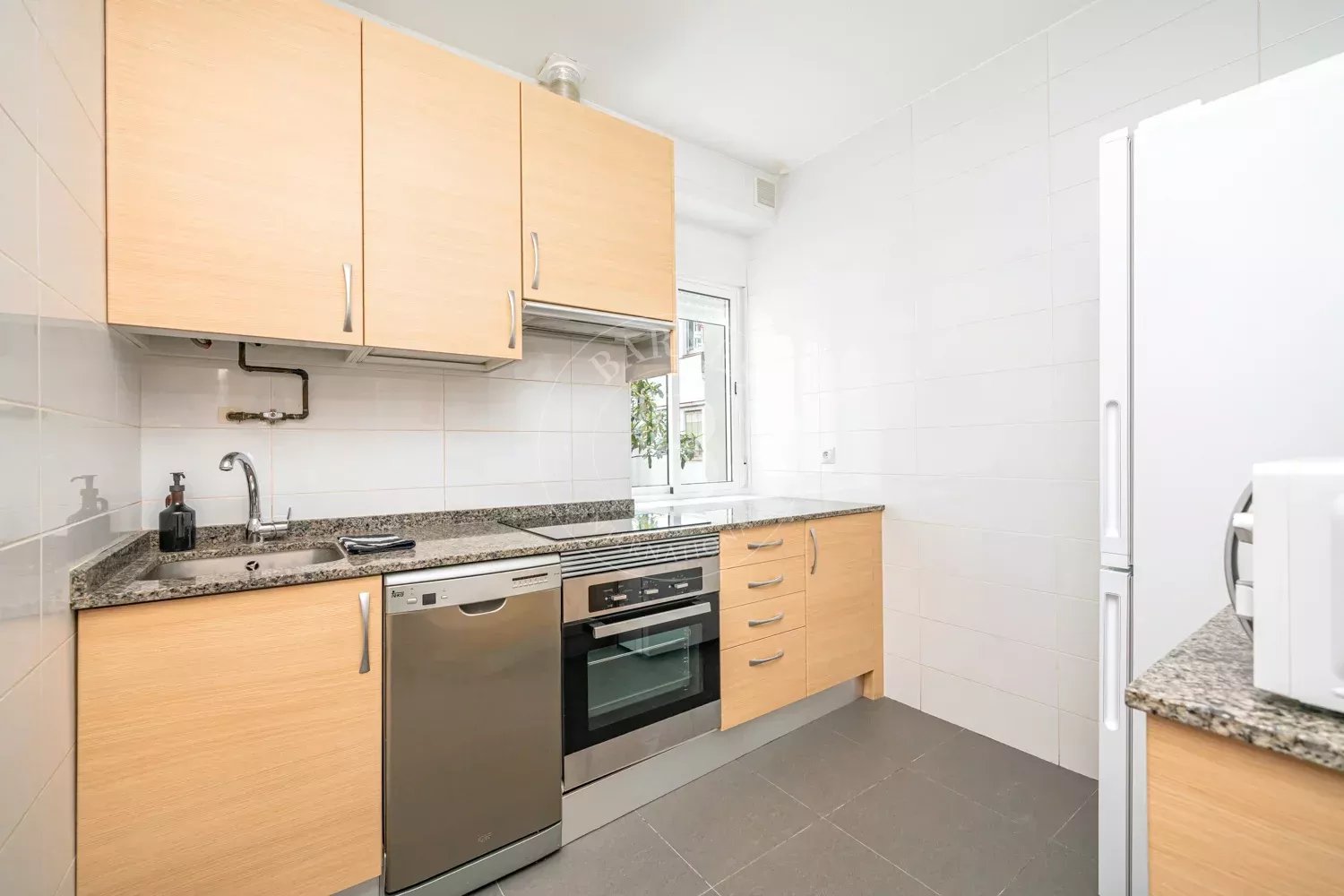 Madrid  - Apartment 3 Bedrooms - picture 14