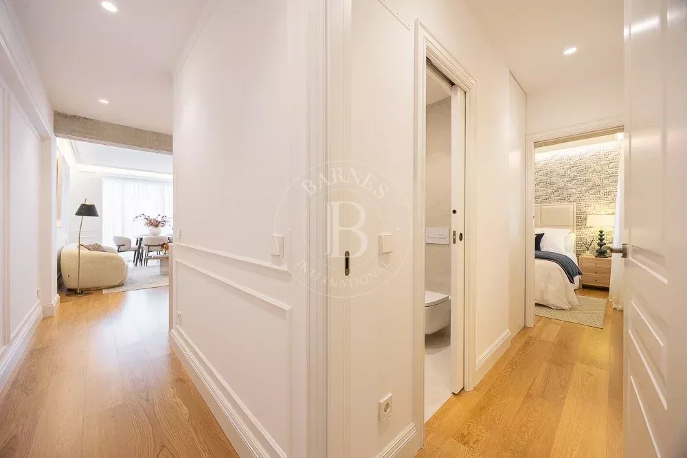 Madrid  - Apartment 3 Bedrooms - picture 8