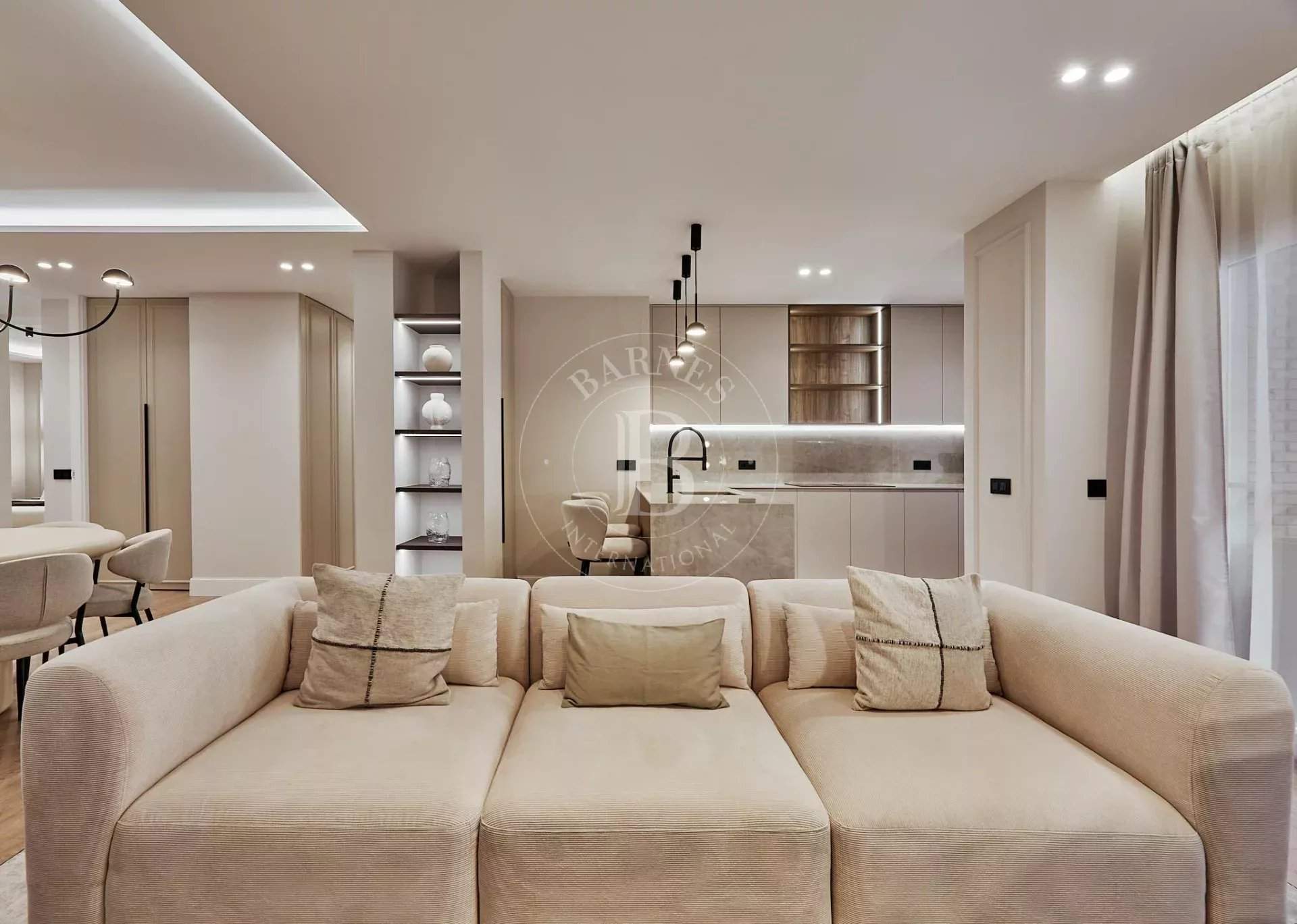 Madrid  - Apartment 3 Bedrooms - picture 10