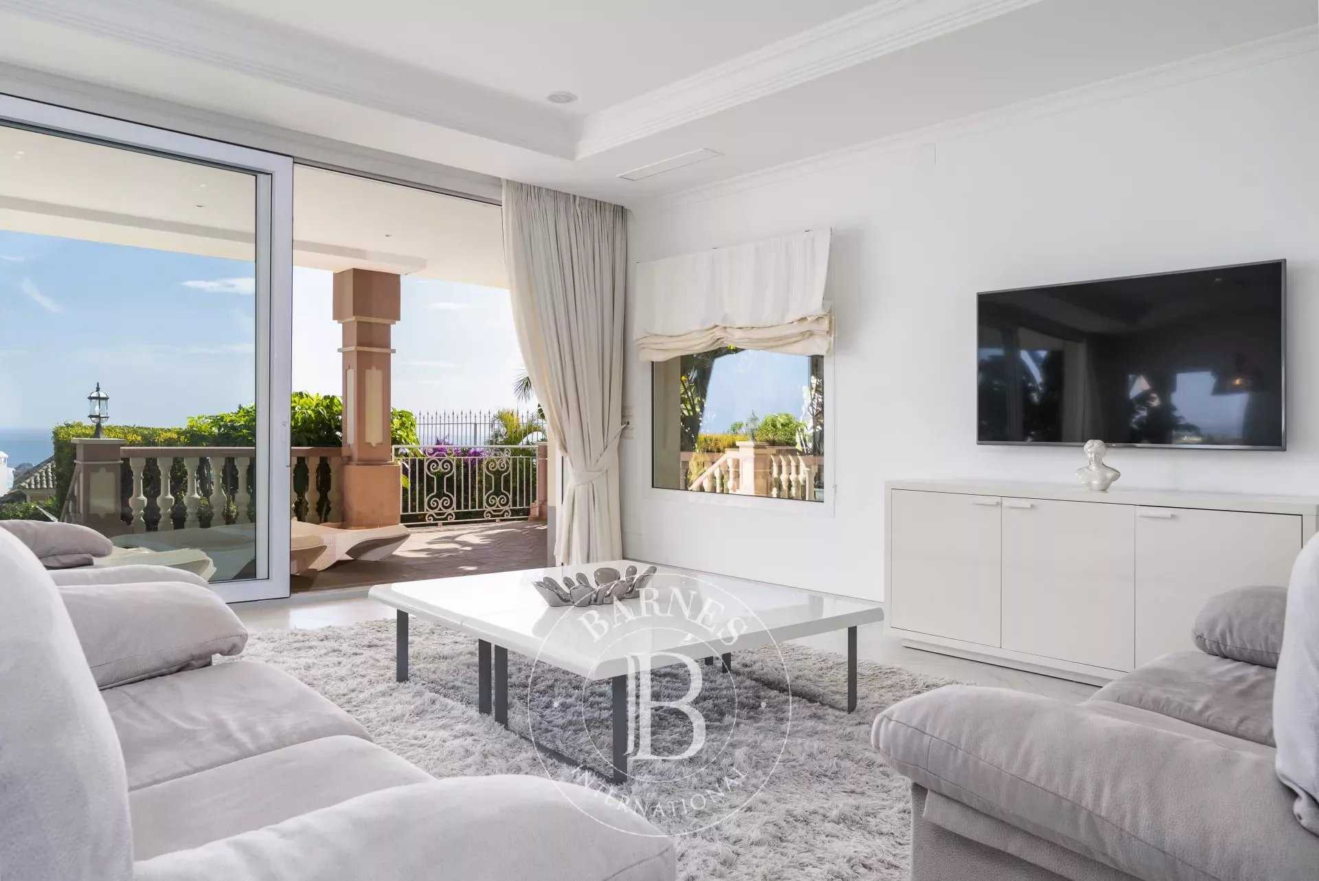 Marbella  - Villa 8 Bedrooms