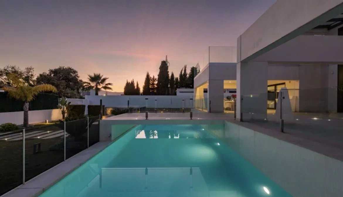 Marbella  - Villa 6 Cuartos 5 Habitaciones