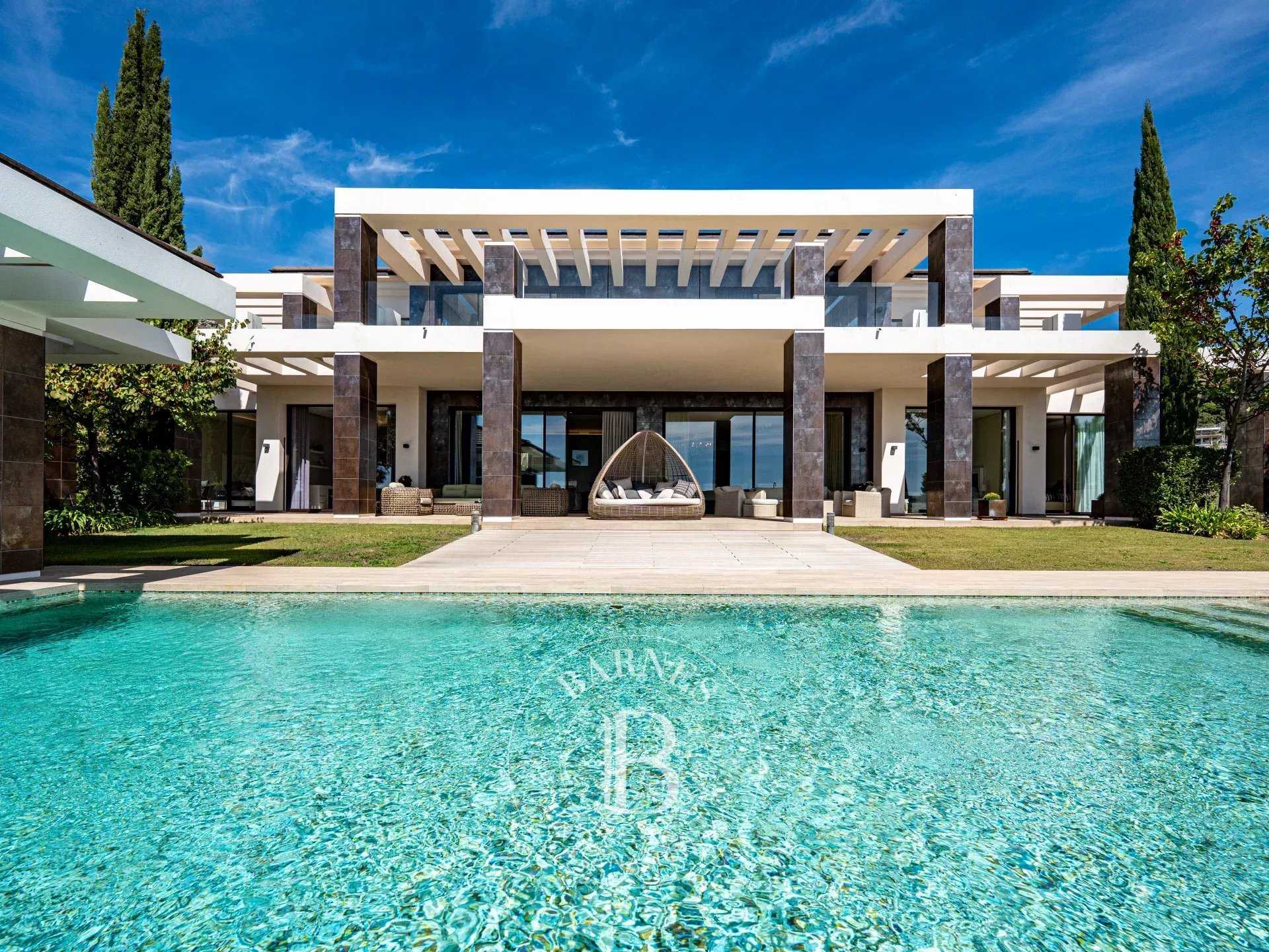 Marbella  - Villa 8 Bedrooms